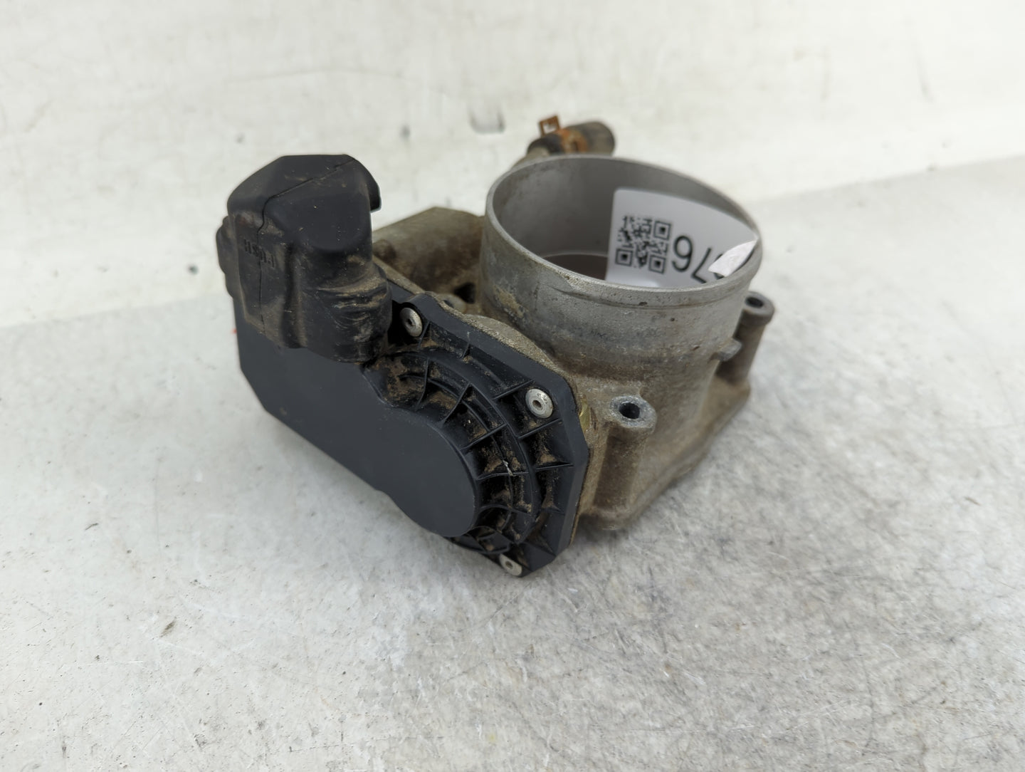 2007-2016 Toyota Sienna Throttle Body P/N:22030-0P050 Fits OEM Used Auto Parts - Oemusedautoparts1.com