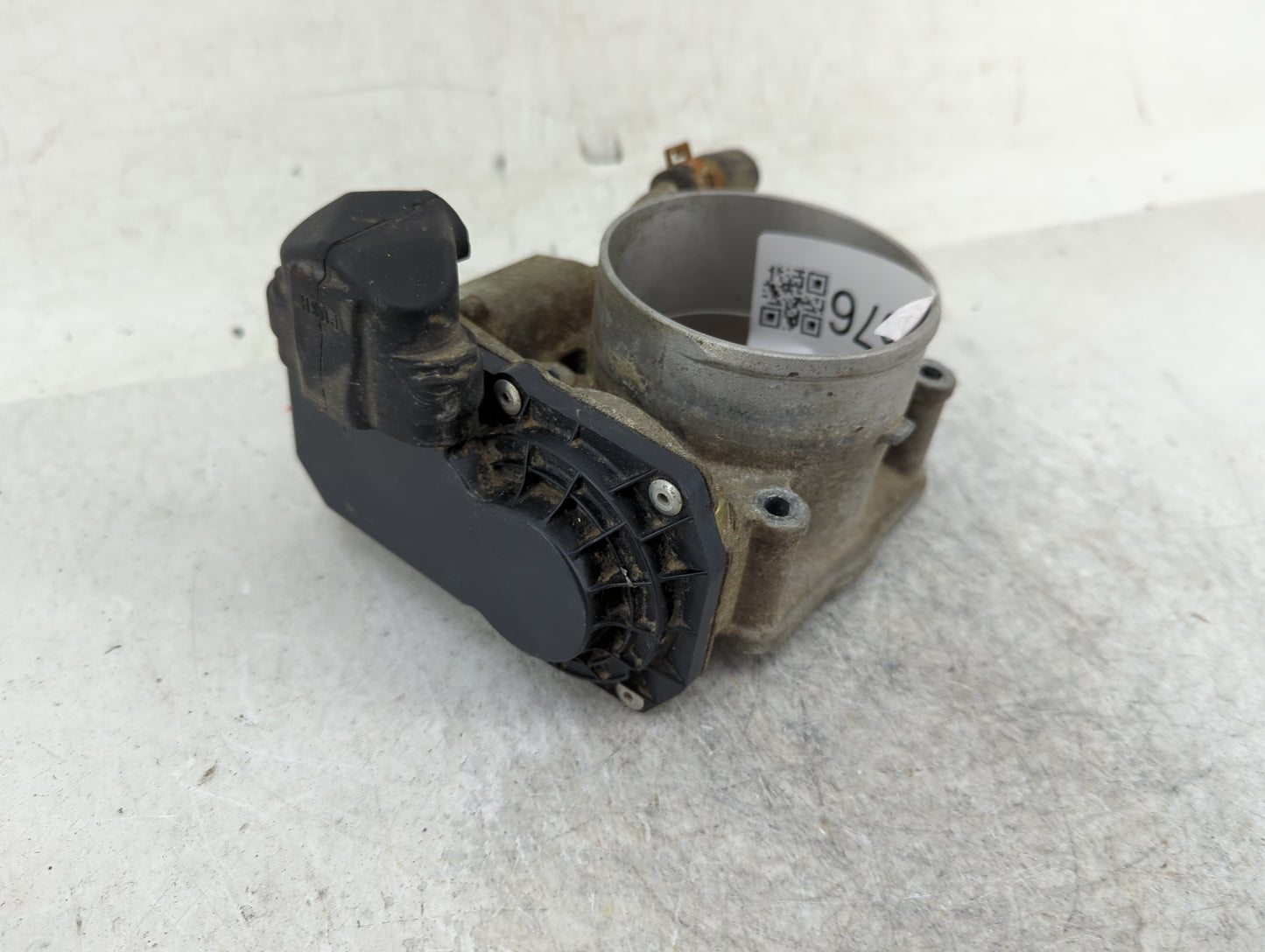 2007-2016 Toyota Sienna Throttle Body P/N:22030-0P050 Fits OEM Used Auto Parts - Oemusedautoparts1.com