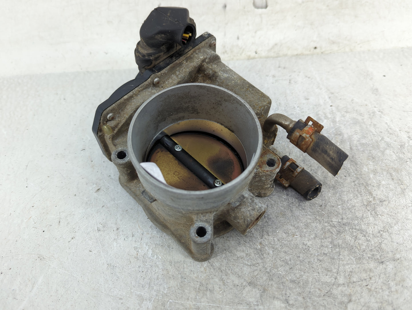 2007-2016 Toyota Sienna Throttle Body P/N:22030-0P050 Fits OEM Used Auto Parts - Oemusedautoparts1.com