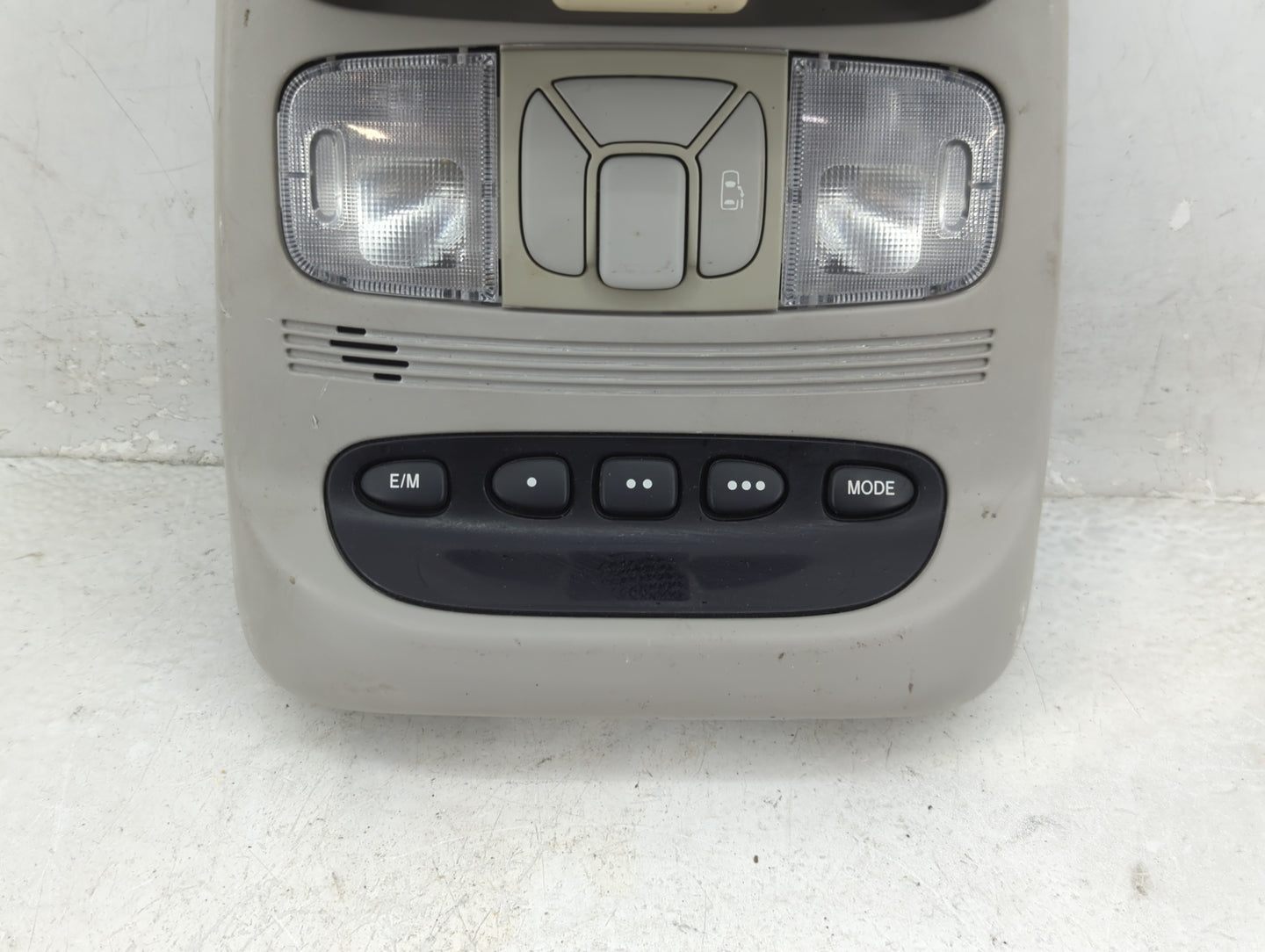 2007 Toyota Sienna Overhead Roof Console - Oemusedautoparts1.com
