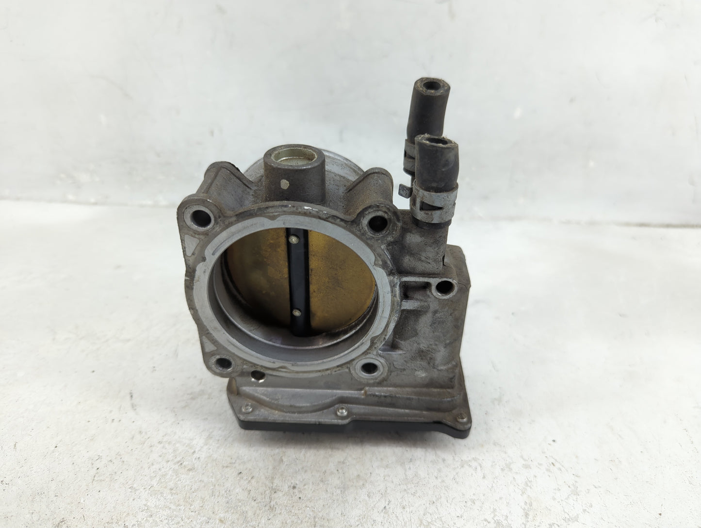 2007-2016 Toyota Sienna Throttle Body P/N:22030-0P050 Fits OEM Used Auto Parts - Oemusedautoparts1.com