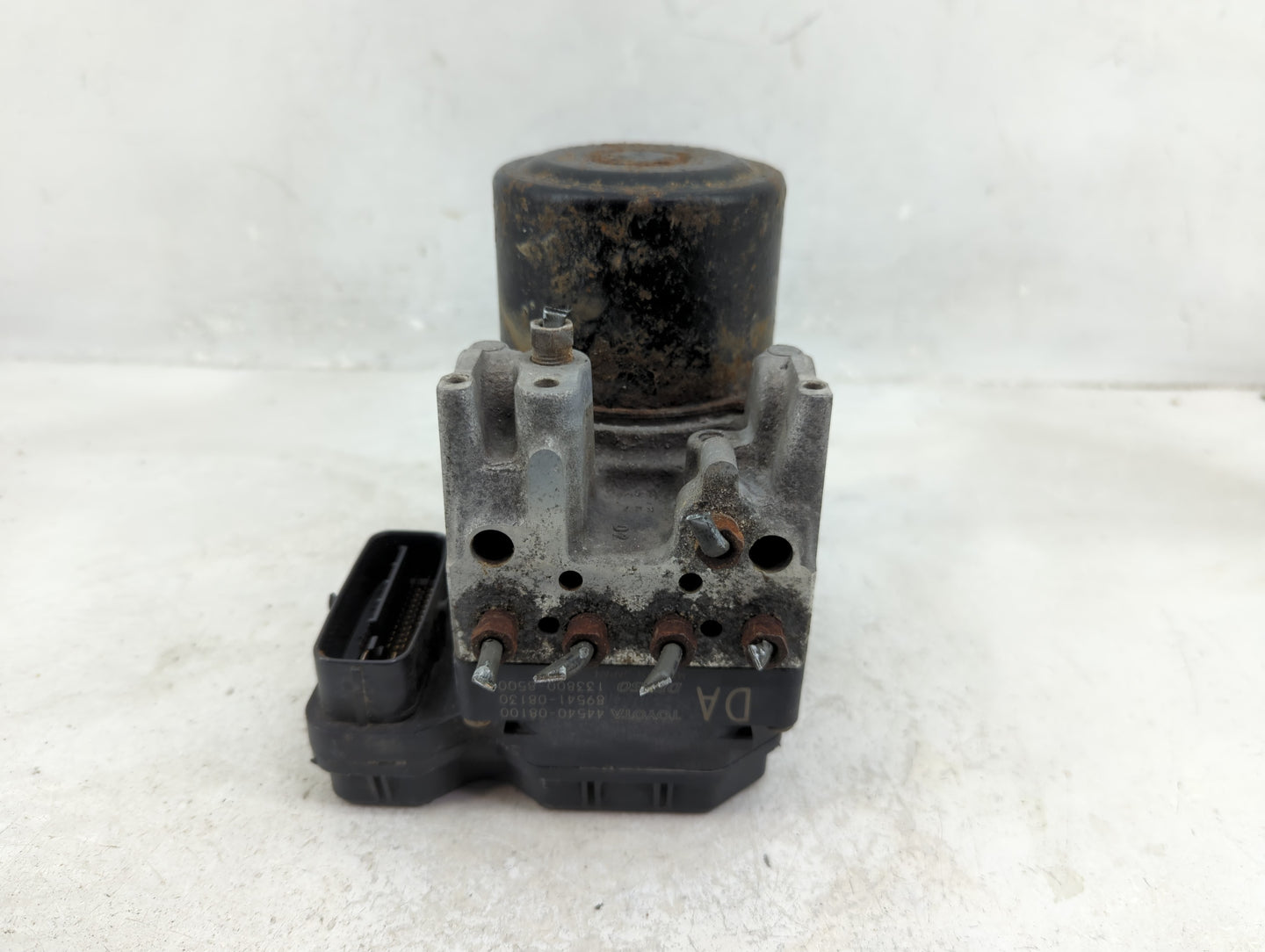 2007-2008 Toyota Sienna ABS Pump Control Module Replacement P/N:44540-08100 Fits Fits 2007 2008 OEM Used Auto Parts - Oemuse
