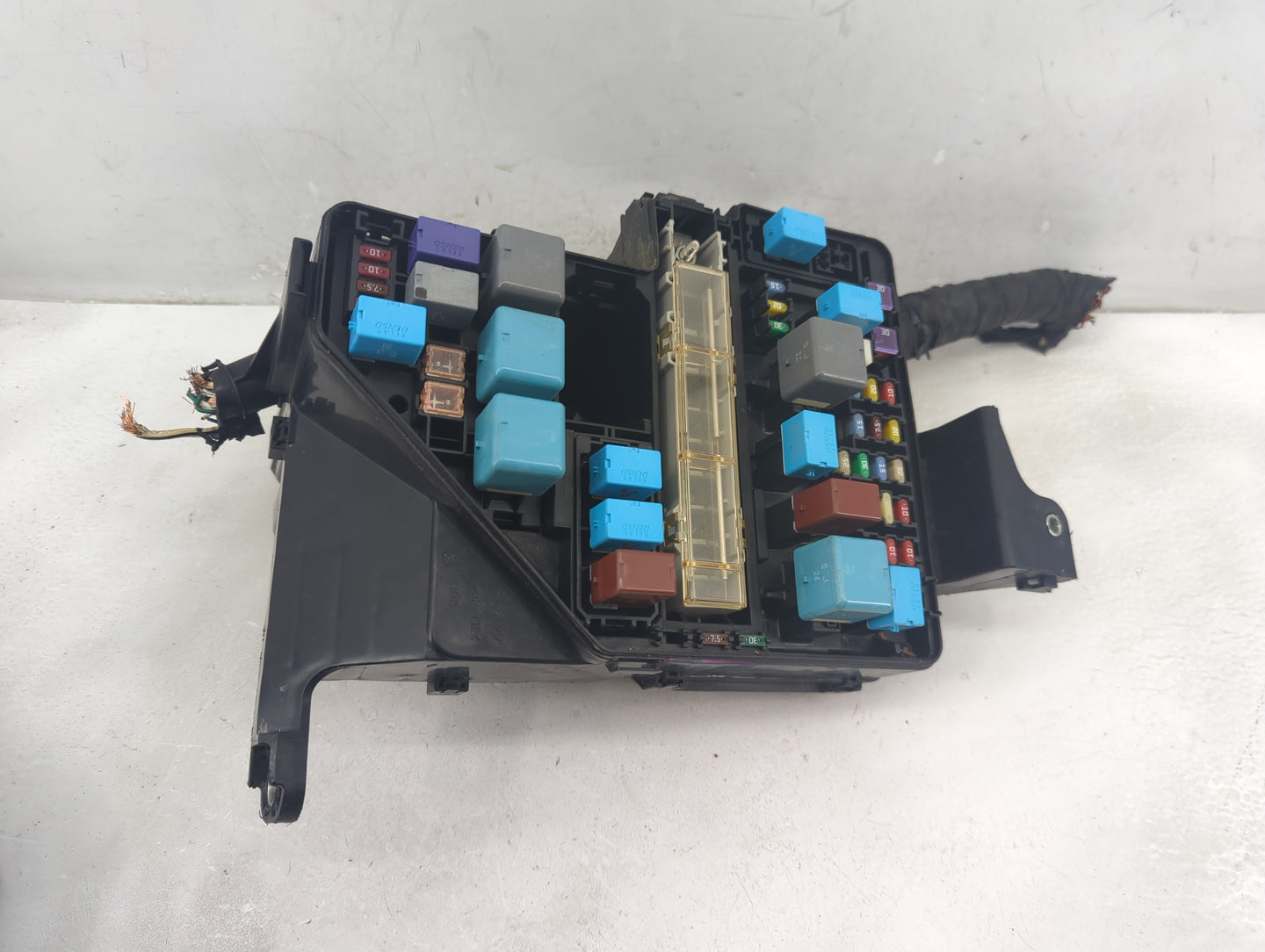 2007 Toyota Sienna Fusebox Fuse Box Panel Relay Module P/N:7154-8434 Fits OEM Used Auto Parts - Oemusedautoparts1.com