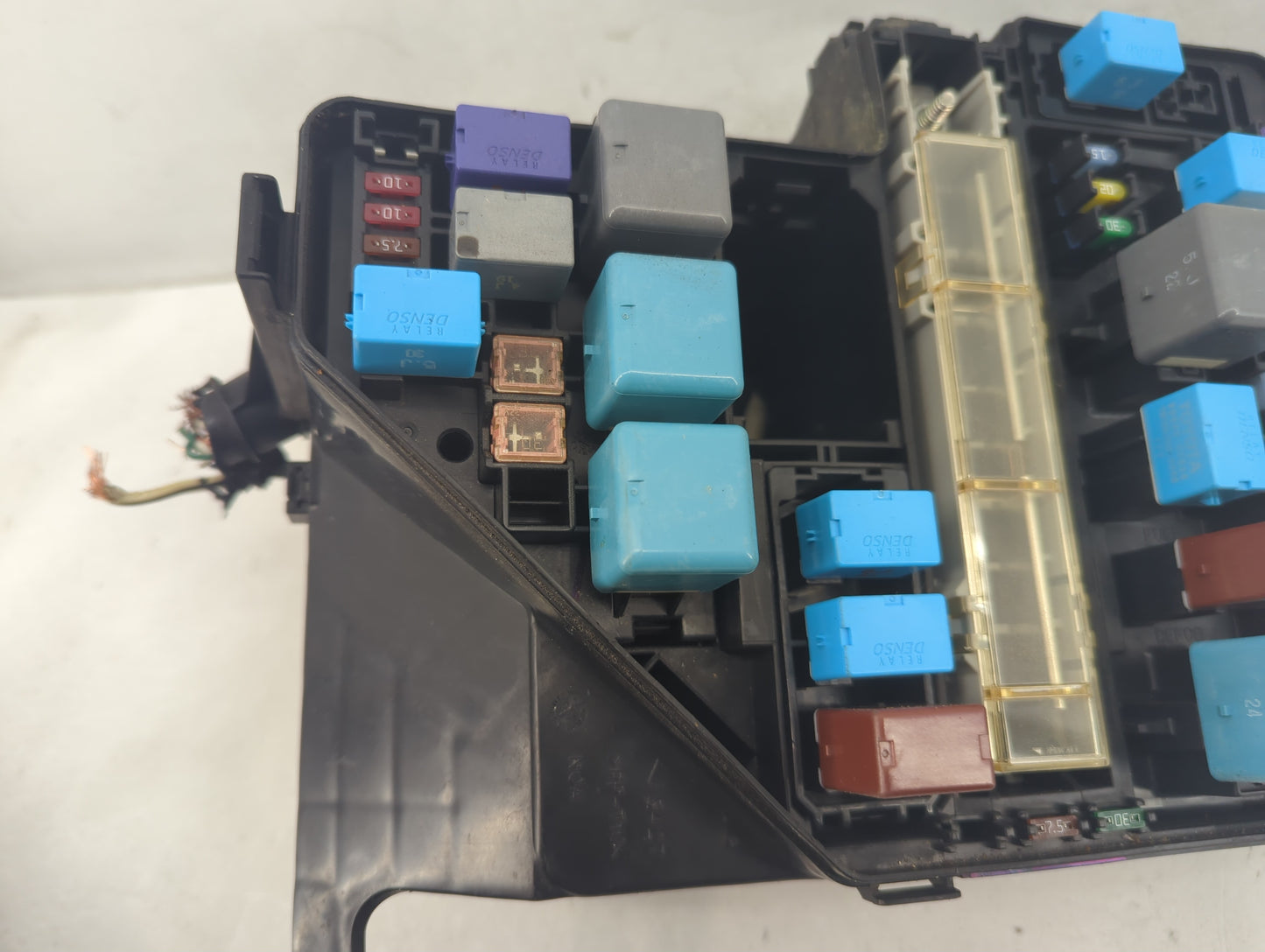 2007 Toyota Sienna Fusebox Fuse Box Panel Relay Module P/N:7154-8434 Fits OEM Used Auto Parts - Oemusedautoparts1.com
