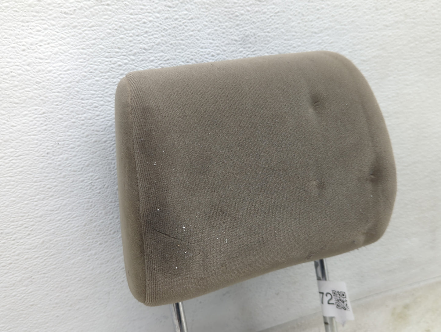 2006-2008 Toyota Sienna Headrest Head Rest Rear Center Seat Fits Fits 2006 2007 2008 OEM Used Auto Parts - Oemusedautoparts1