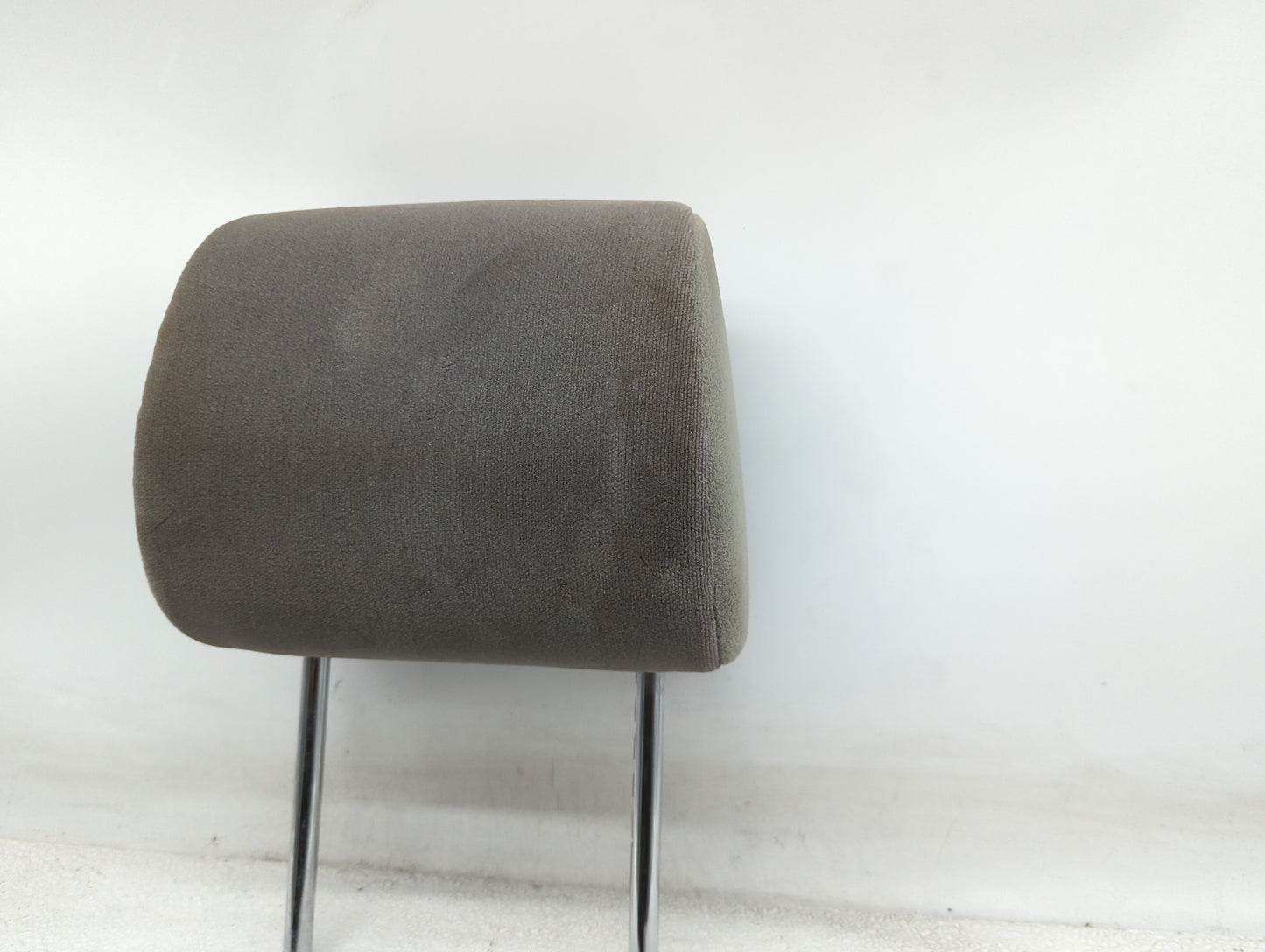 2006-2008 Toyota Sienna Headrest Head Rest Front Driver Passenger Seat Fits Fits 2006 2007 2008 OEM Used Auto Parts - Oemuse
