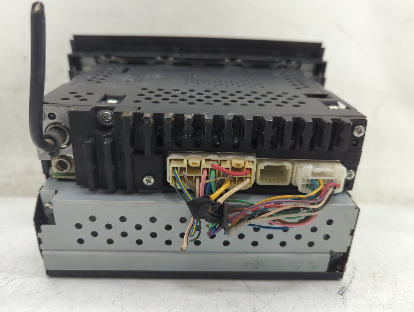 2006-2007 Toyota Sienna Radio AM FM Cd Player Receiver Replacement P/N:86120-AE053 Fits Fits 2006 2007 OEM Used Auto Parts -