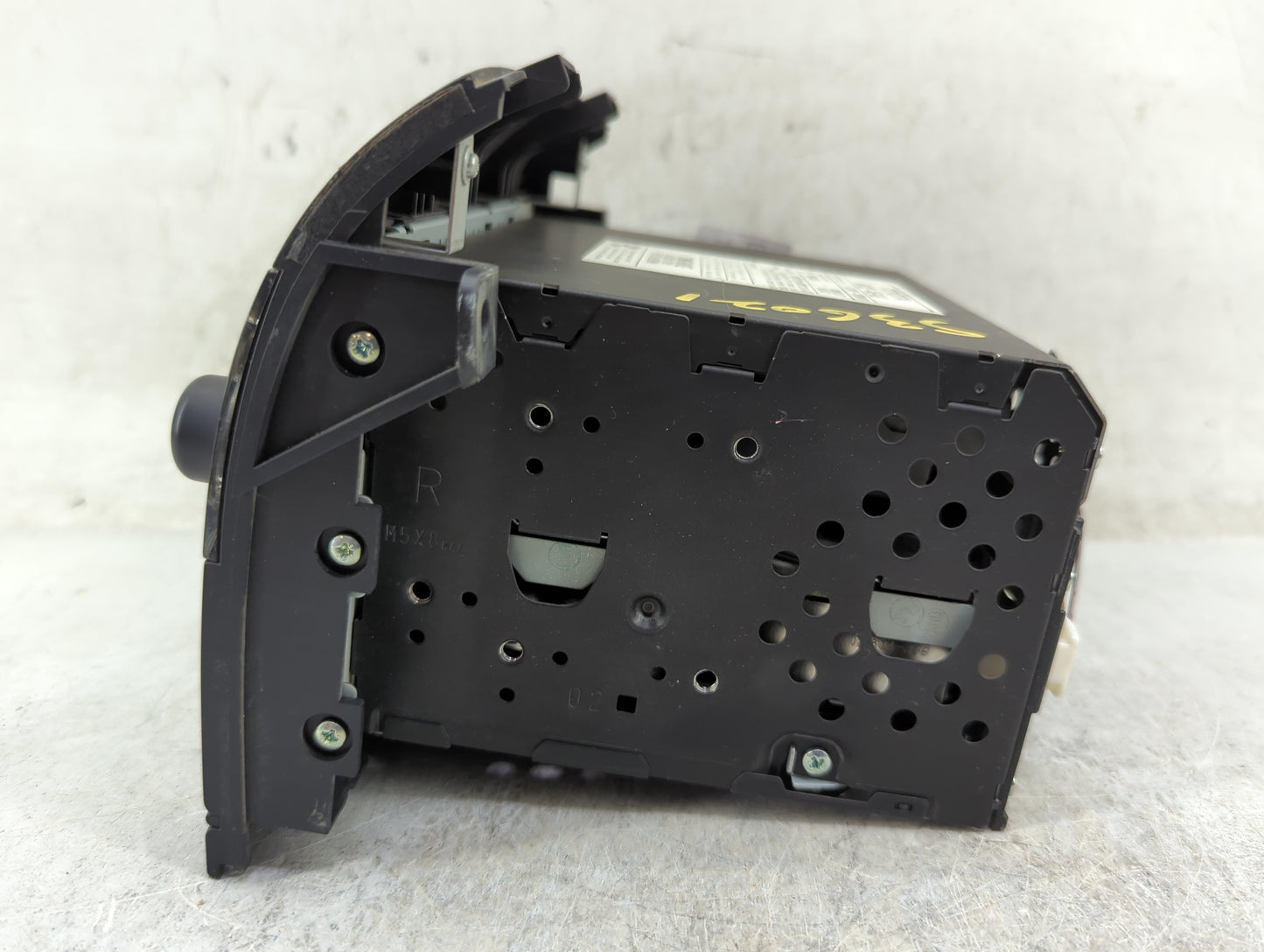 2006-2007 Toyota Sienna Radio AM FM Cd Player Receiver Replacement P/N:86120-AE040 122000-7630D101 Fits Fits 2006 2007 OEM U