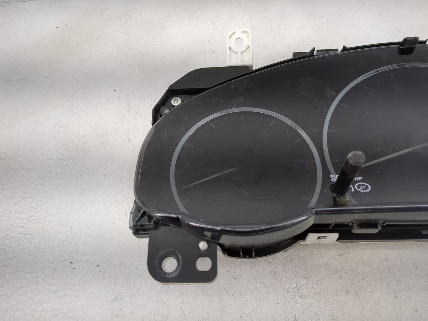2007 Toyota Sienna Instrument Cluster Speedometer Gauges P/N:83800-08250-00 TN257430-8053 Miles: Fits OEM Used Auto Parts - 