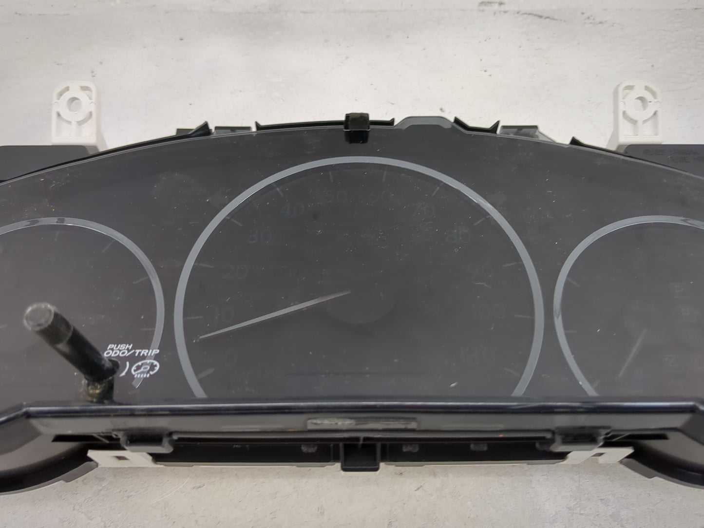 2007 Toyota Sienna Instrument Cluster Speedometer Gauges P/N:83800-08250-00 TN257430-8053 Miles: Fits OEM Used Auto Parts - 