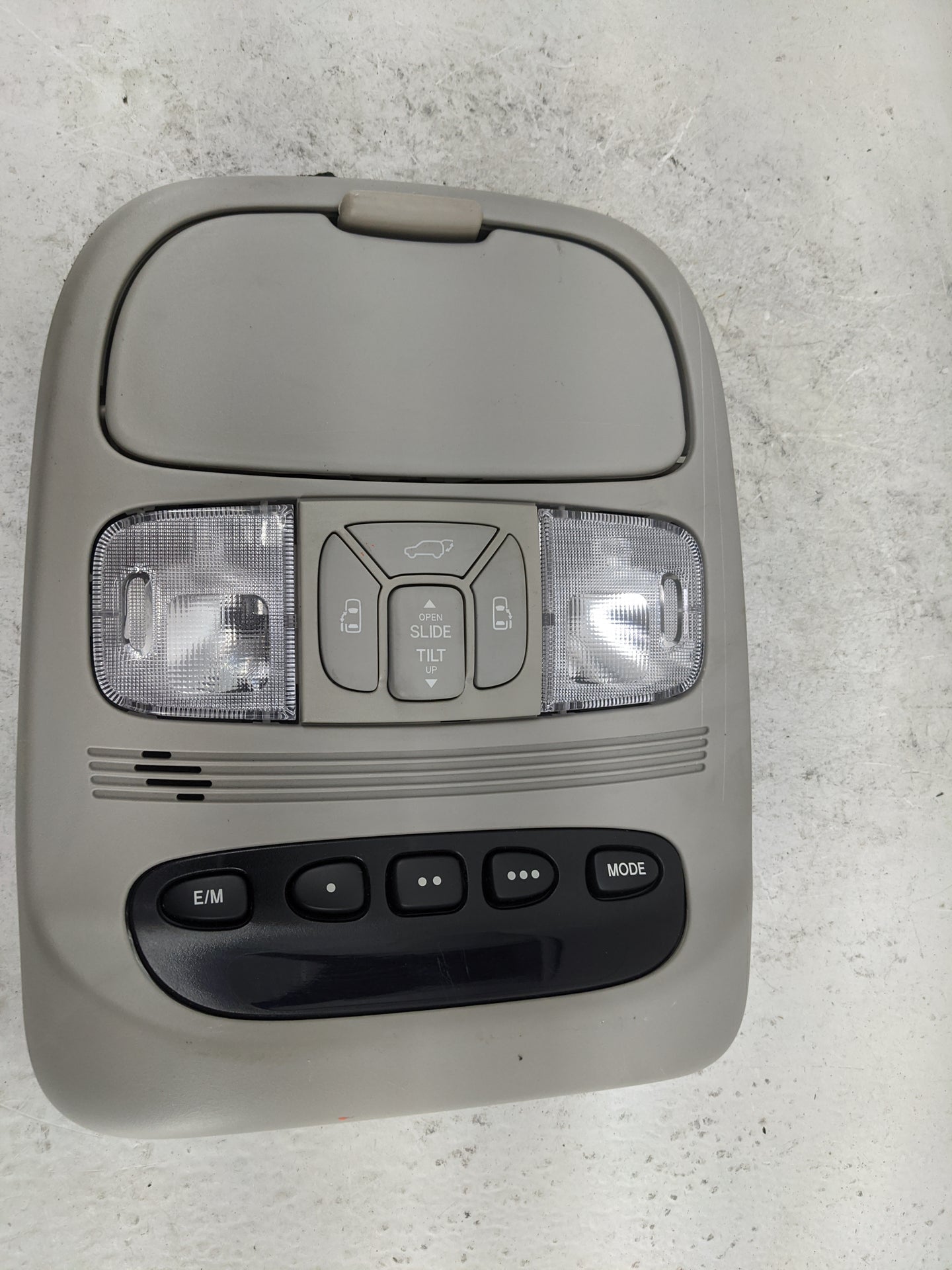 2007-2008 Toyota Sienna Overhead Console W/rear Climate Control Gray - Oemusedautoparts1.com