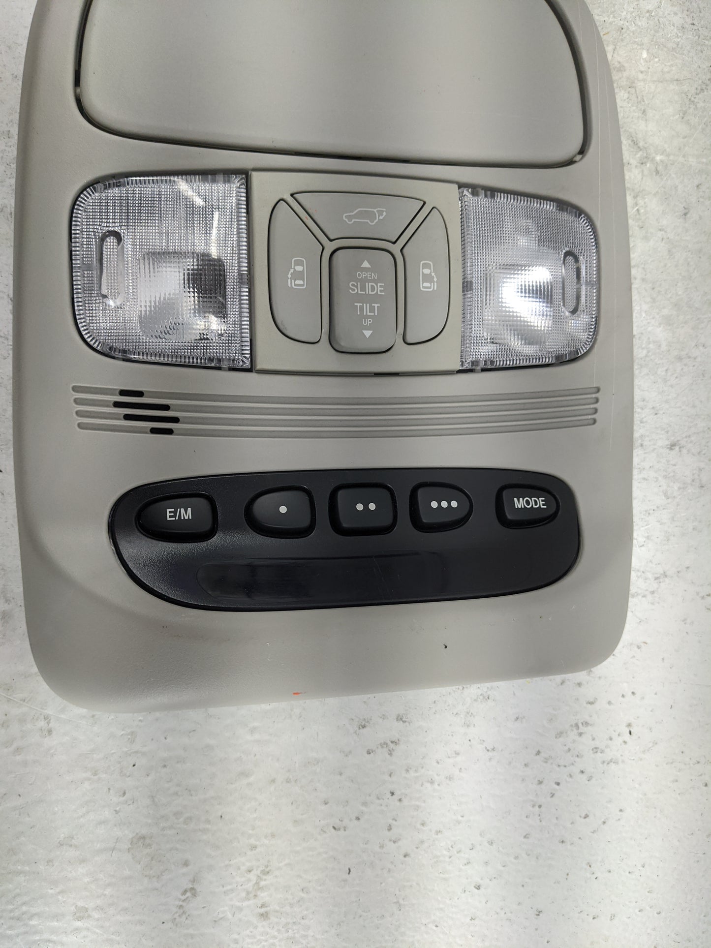 2007-2008 Toyota Sienna Overhead Console W/rear Climate Control Gray - Oemusedautoparts1.com