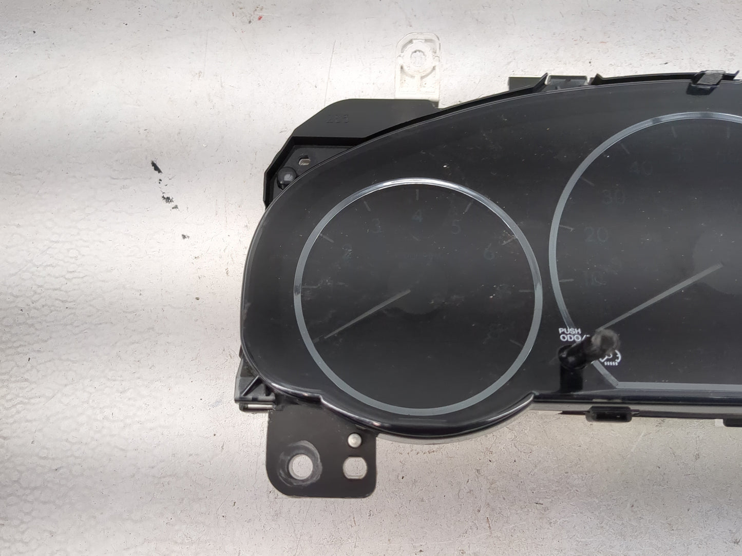 2006 Toyota Sienna Instrument Cluster Speedometer Gauges P/N:83800-08180-00 TN257430-1191 Miles: Fits OEM Used Auto Parts - 