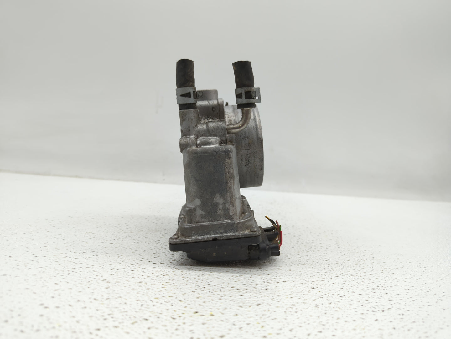 2007-2016 Toyota Sienna Throttle Body P/N:22030-0P050 22030-31030 Fits OEM Used Auto Parts - Oemusedautoparts1.com