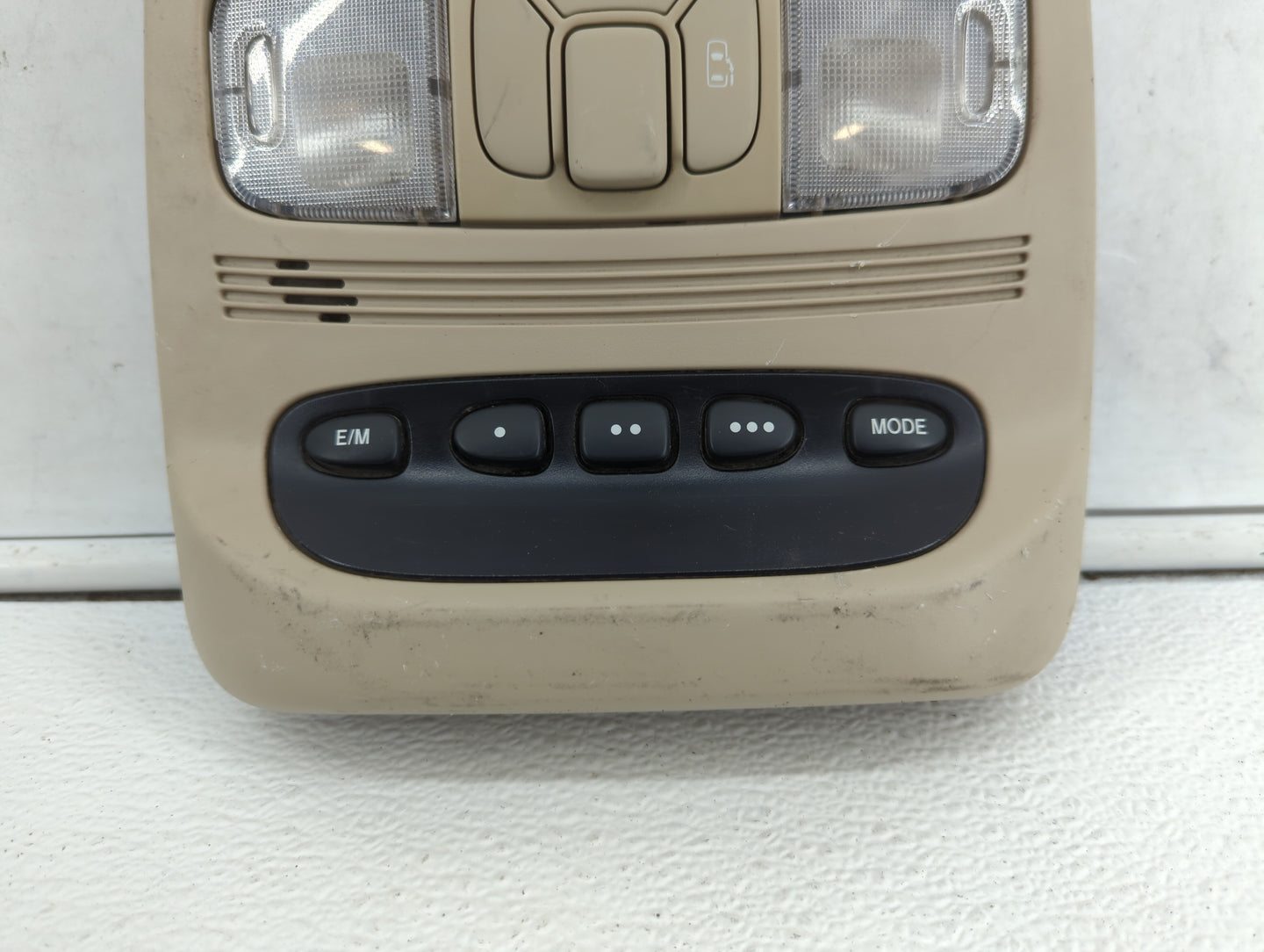 2007-2010 Toyota Sienna Overhead Roof Console Interior Dome Light - Oemusedautoparts1.com