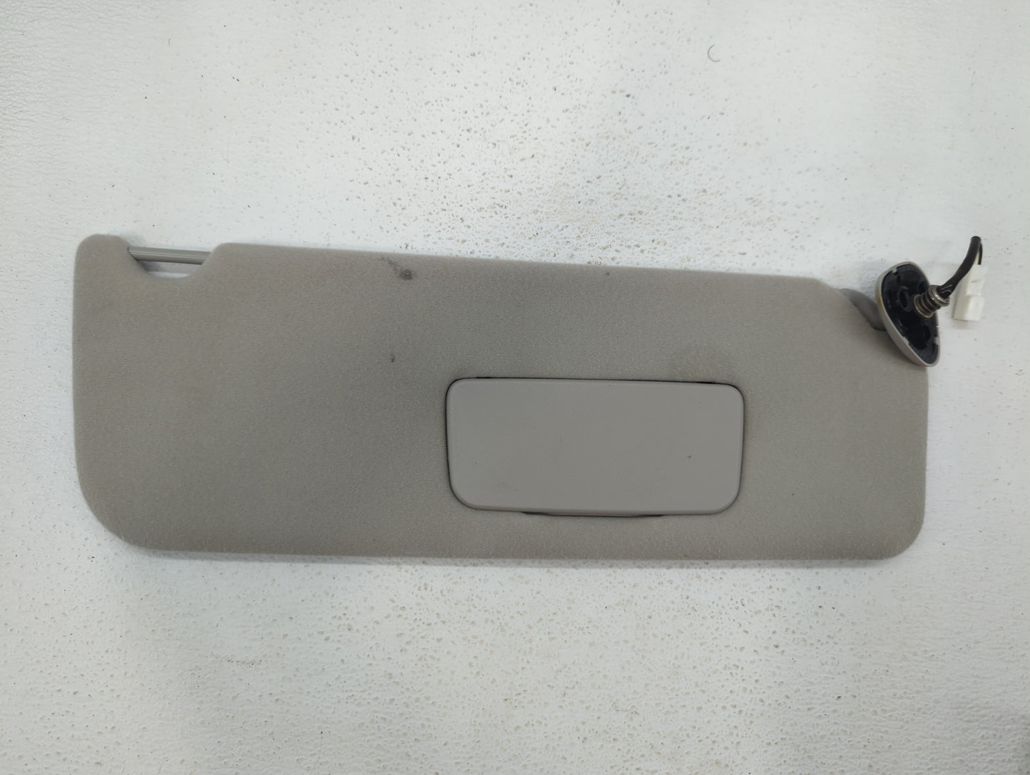 2005-2010 Toyota Sienna Sun Visor Shade Replacement Passenger Right Mirror Fits Fits 2005 2006 2007 2008 2009 2010 OEM Used 