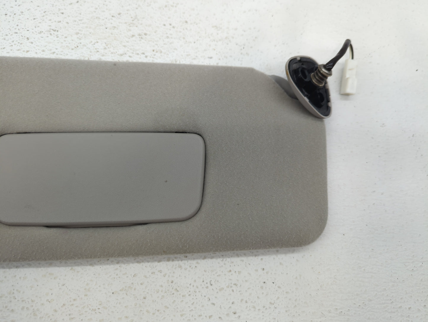 2005-2010 Toyota Sienna Sun Visor Shade Replacement Passenger Right Mirror Fits Fits 2005 2006 2007 2008 2009 2010 OEM Used 