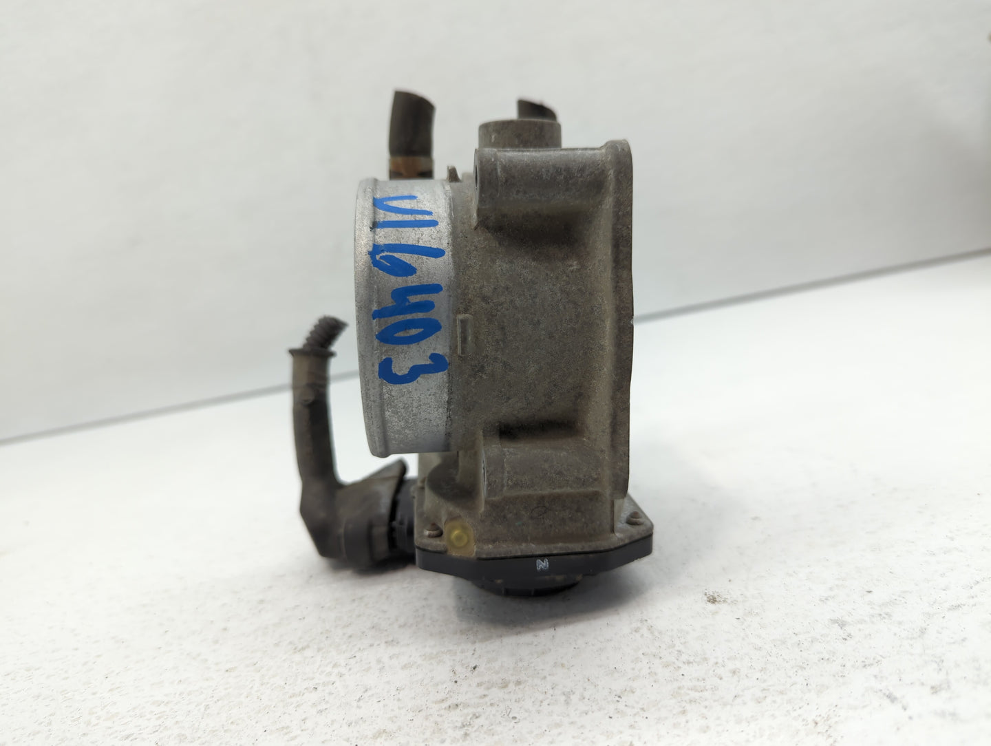 2007-2016 Toyota Sienna Throttle Body P/N:22030-0P050 Fits OEM Used Auto Parts - Oemusedautoparts1.com