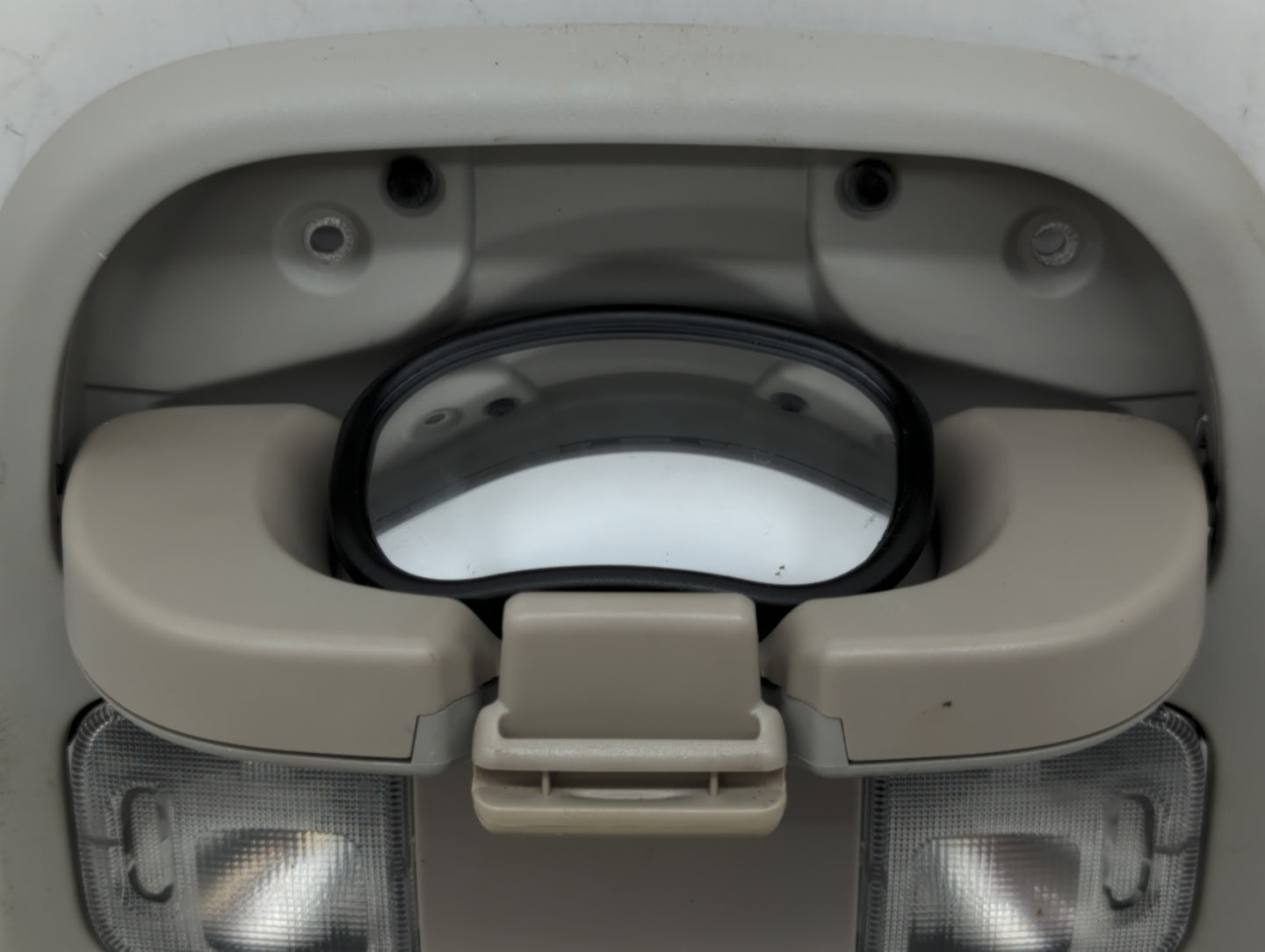 2007 Toyota Sienna Overhead Roof Console 531895 - Oemusedautoparts1.com