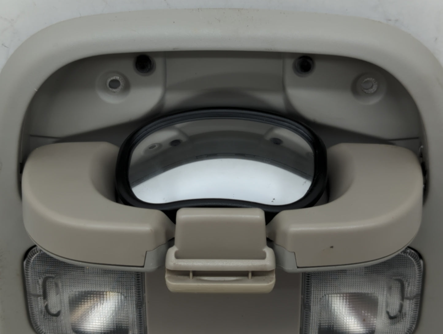 2007 Toyota Sienna Overhead Roof Console 531895 - Oemusedautoparts1.com