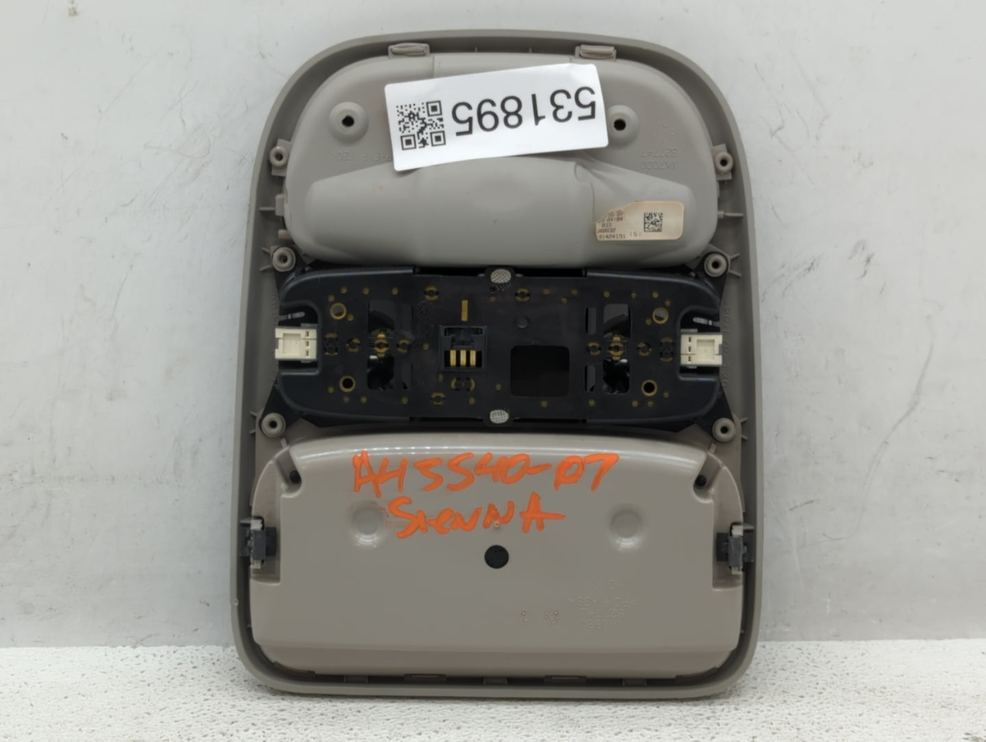 2007 Toyota Sienna Overhead Roof Console 531895 - Oemusedautoparts1.com