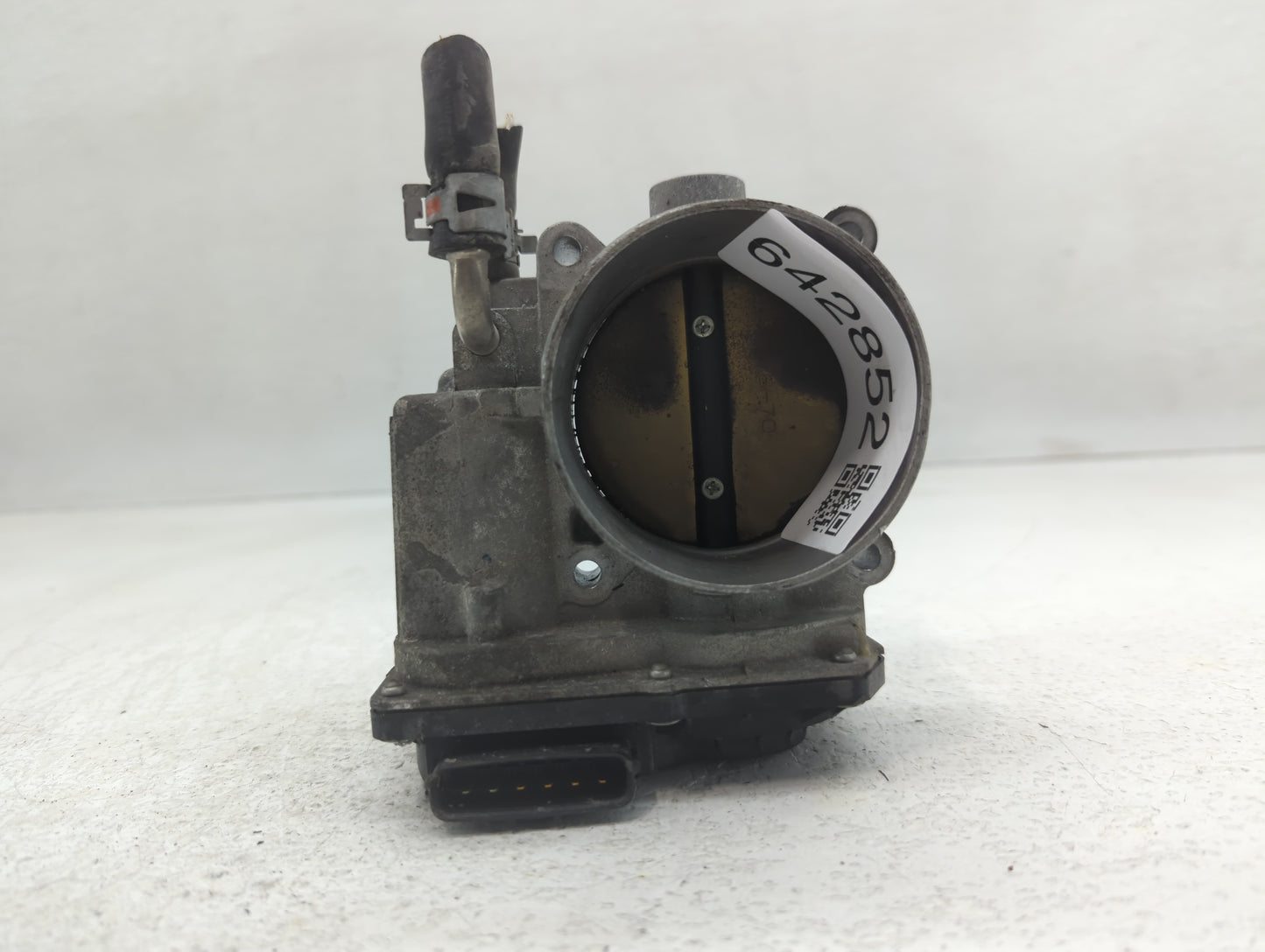 2007-2016 Toyota Sienna Throttle Body P/N:22030-0P050 Fits OEM Used Auto Parts - Oemusedautoparts1.com