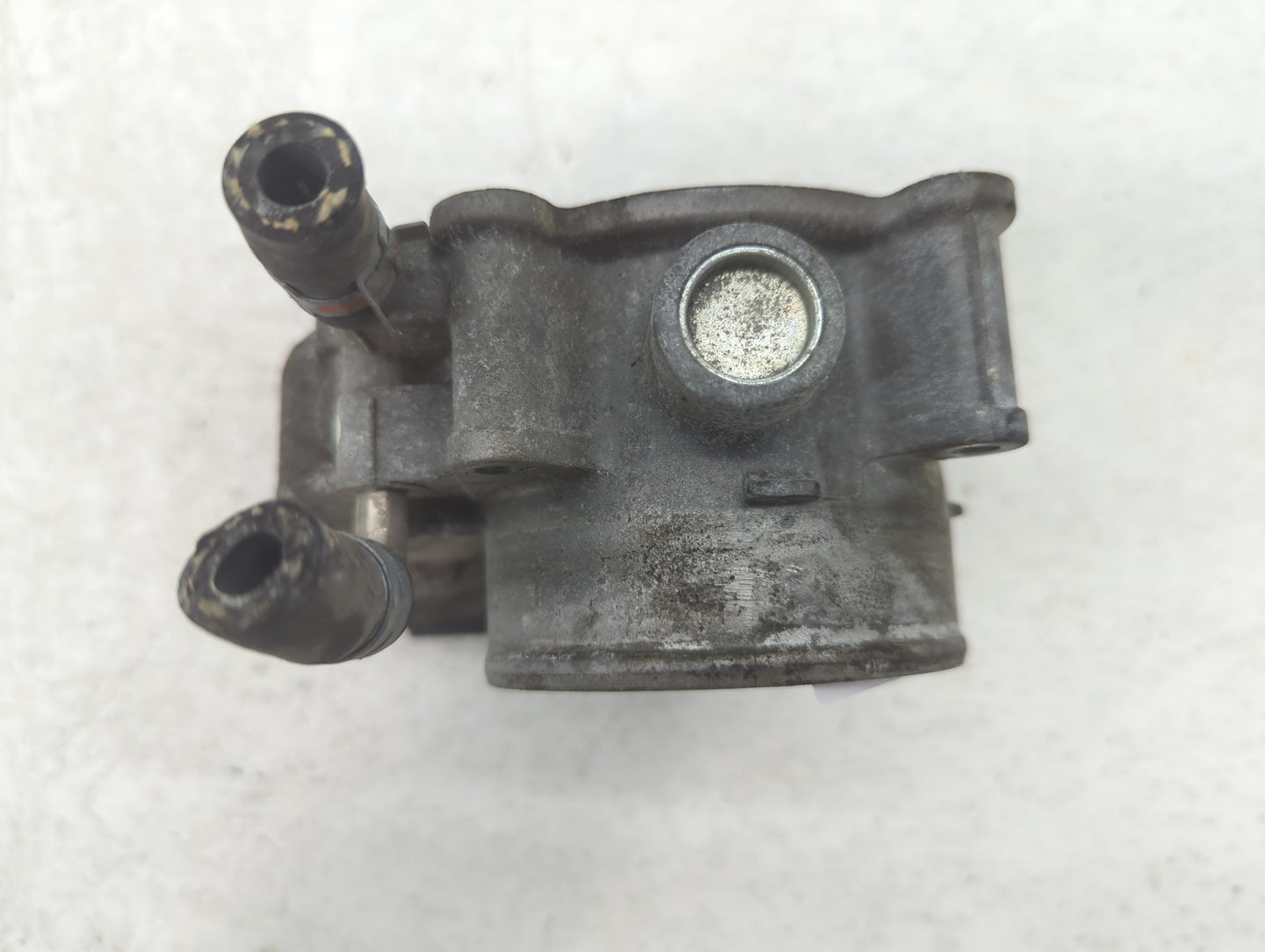 2007-2016 Toyota Sienna Throttle Body P/N:22030-0P050 Fits OEM Used Auto Parts - Oemusedautoparts1.com