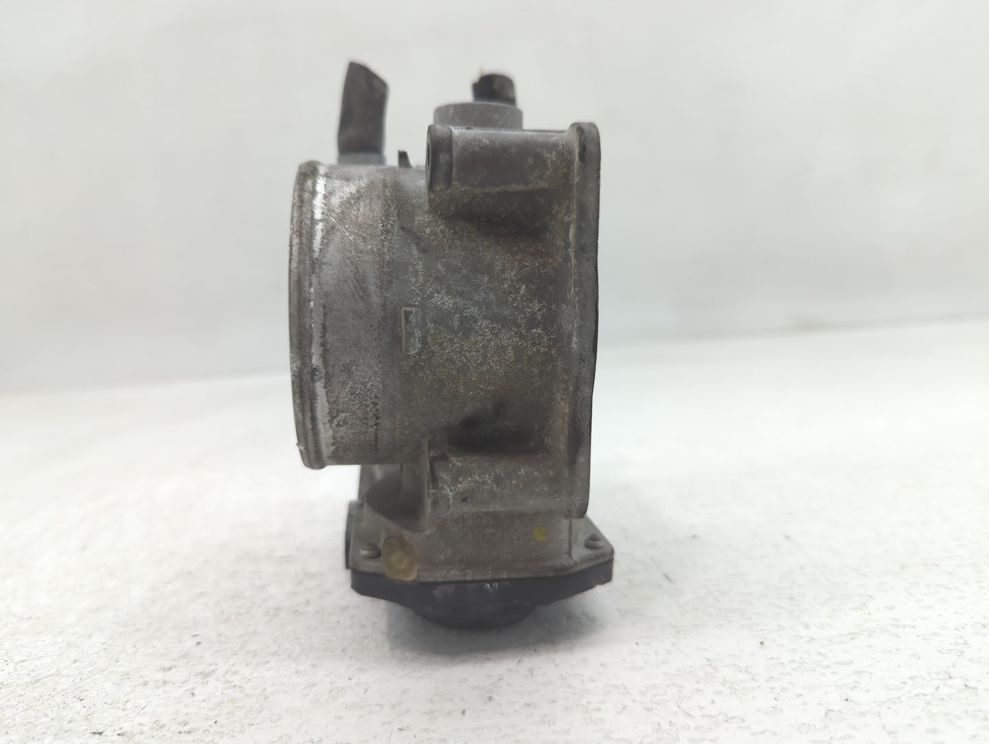 2007-2016 Toyota Sienna Throttle Body P/N:22030-0P050 Fits OEM Used Auto Parts - Oemusedautoparts1.com