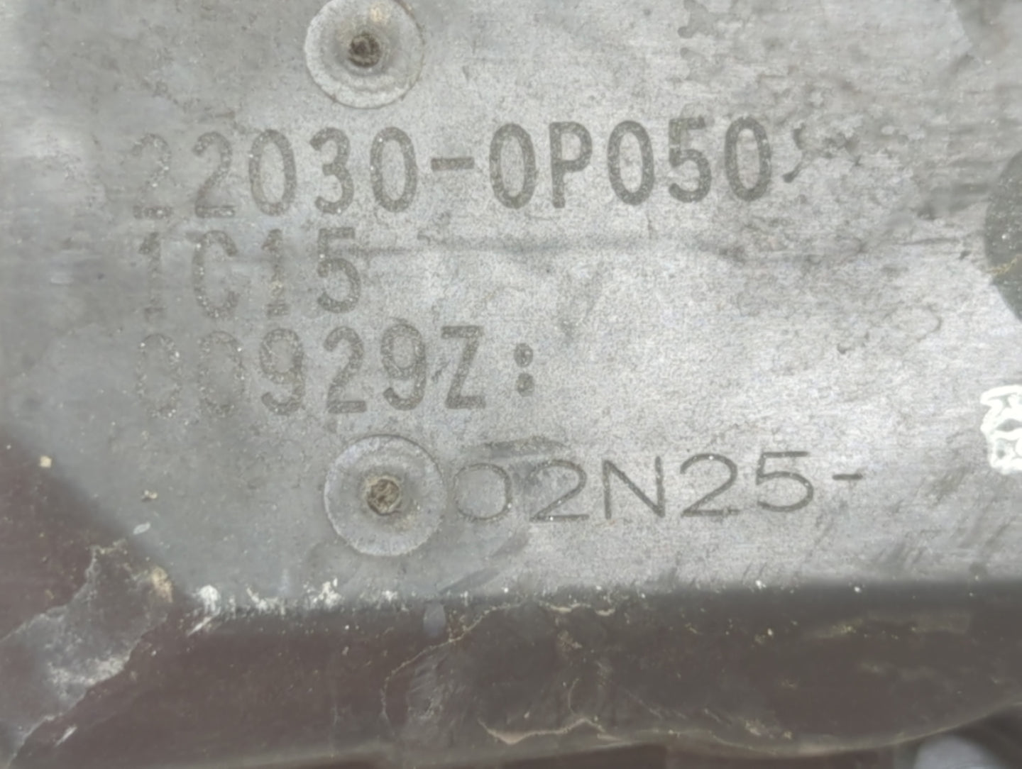 2007-2016 Toyota Sienna Throttle Body P/N:22030-0P050 Fits OEM Used Auto Parts - Oemusedautoparts1.com