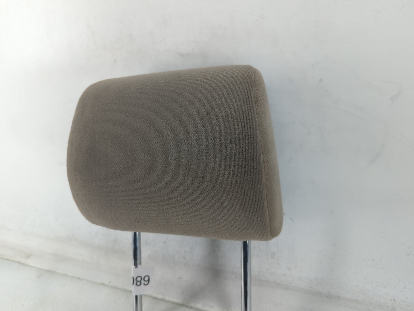 2006-2008 Toyota Sienna Headrest Head Rest Front Driver Passenger Seat - Oemusedautoparts1.com