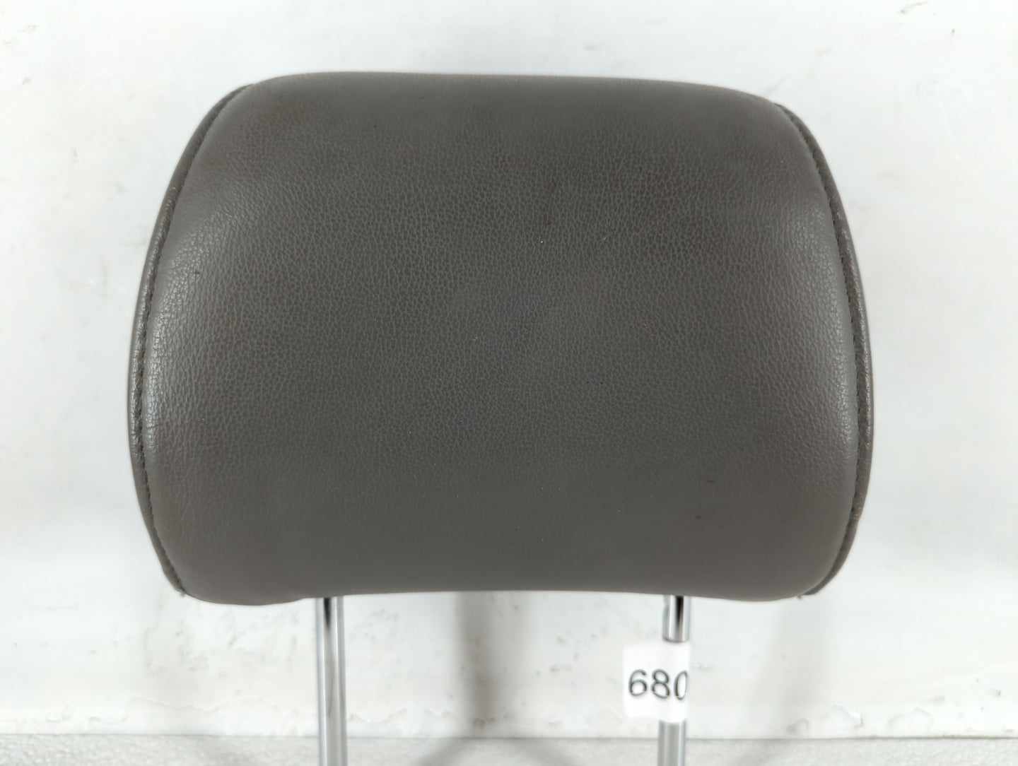 2007 Toyota Sienna Headrest Head Rest Rear Center Seat Fits OEM Used Auto Parts - Oemusedautoparts1.com