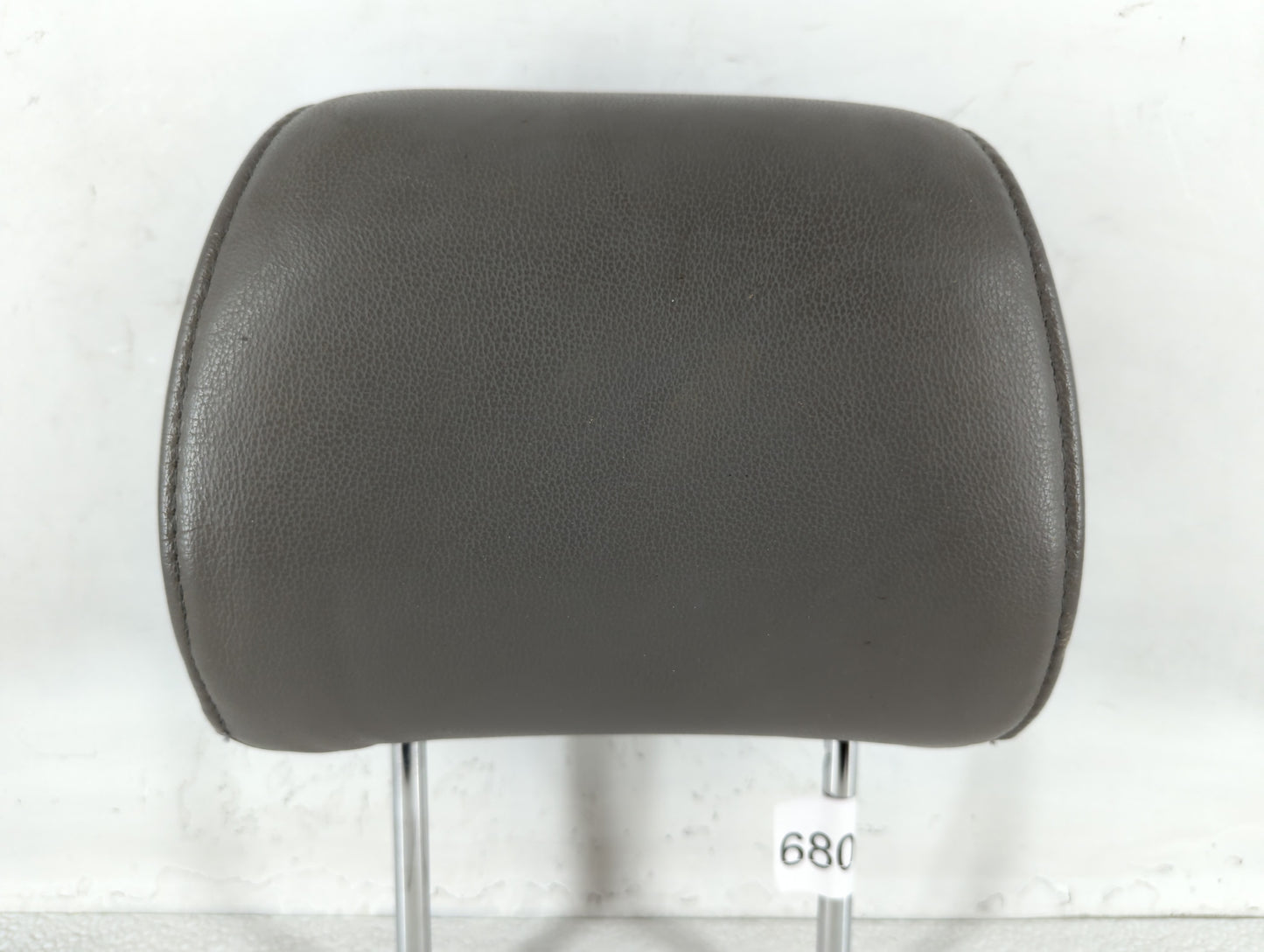 2007 Toyota Sienna Headrest Head Rest Rear Center Seat Fits OEM Used Auto Parts - Oemusedautoparts1.com