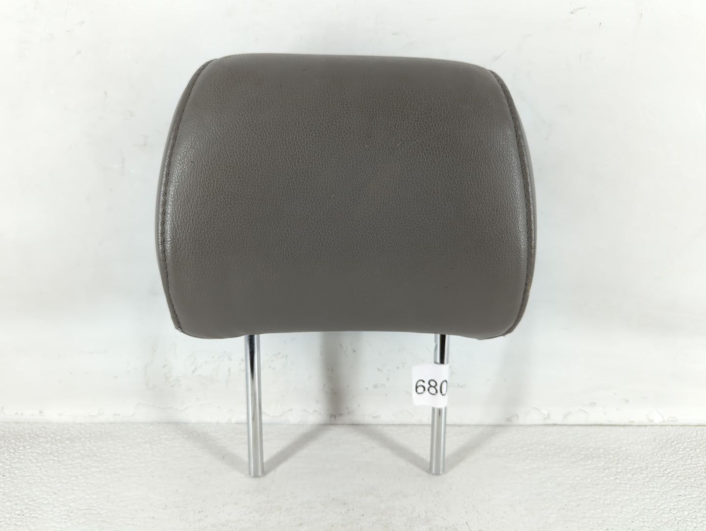 2007 Toyota Sienna Headrest Head Rest Rear Center Seat Fits OEM Used Auto Parts - Oemusedautoparts1.com