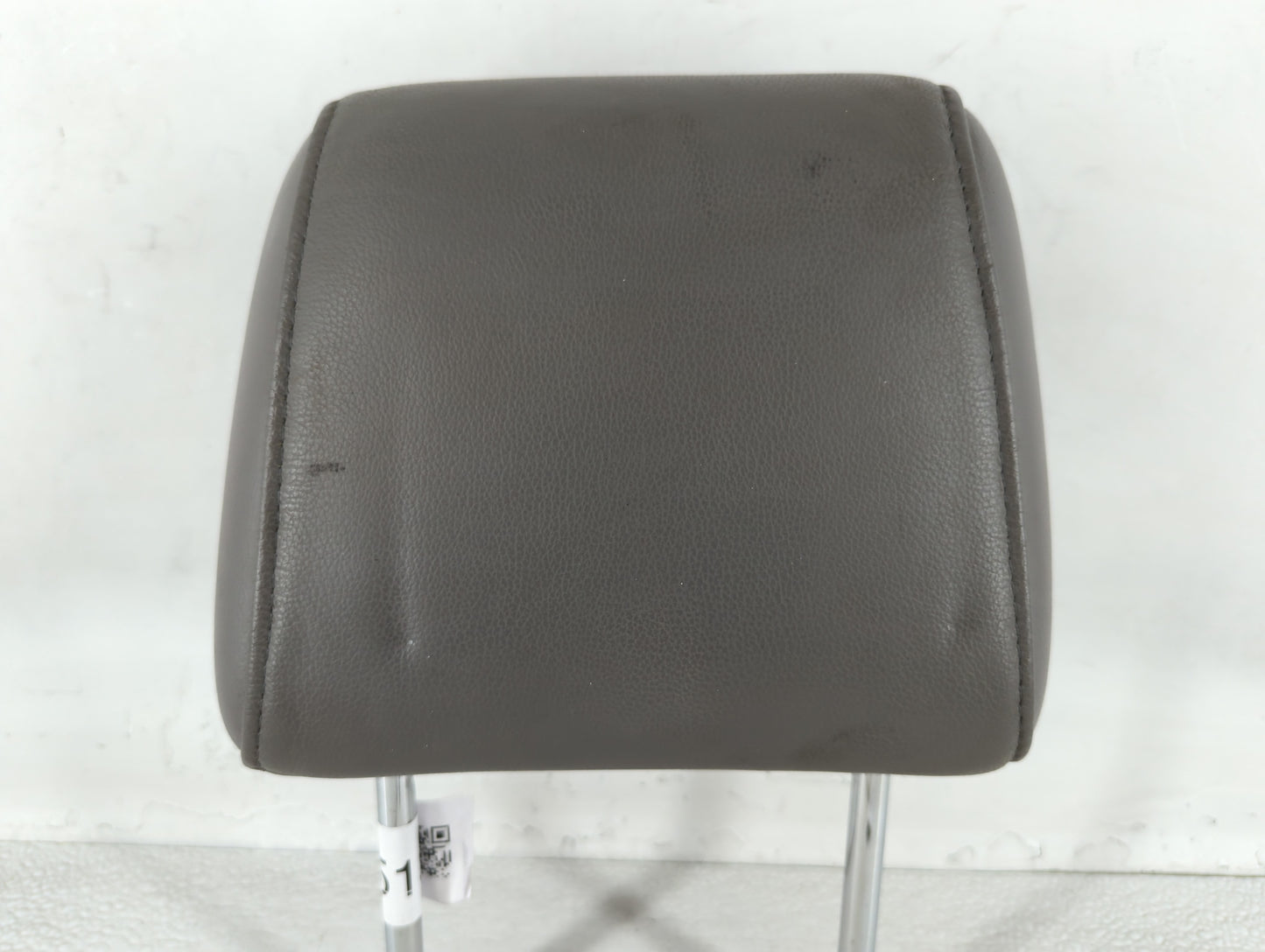 2007 Toyota Sienna Headrest Head Rest Rear Center Seat Fits OEM Used Auto Parts - Oemusedautoparts1.com