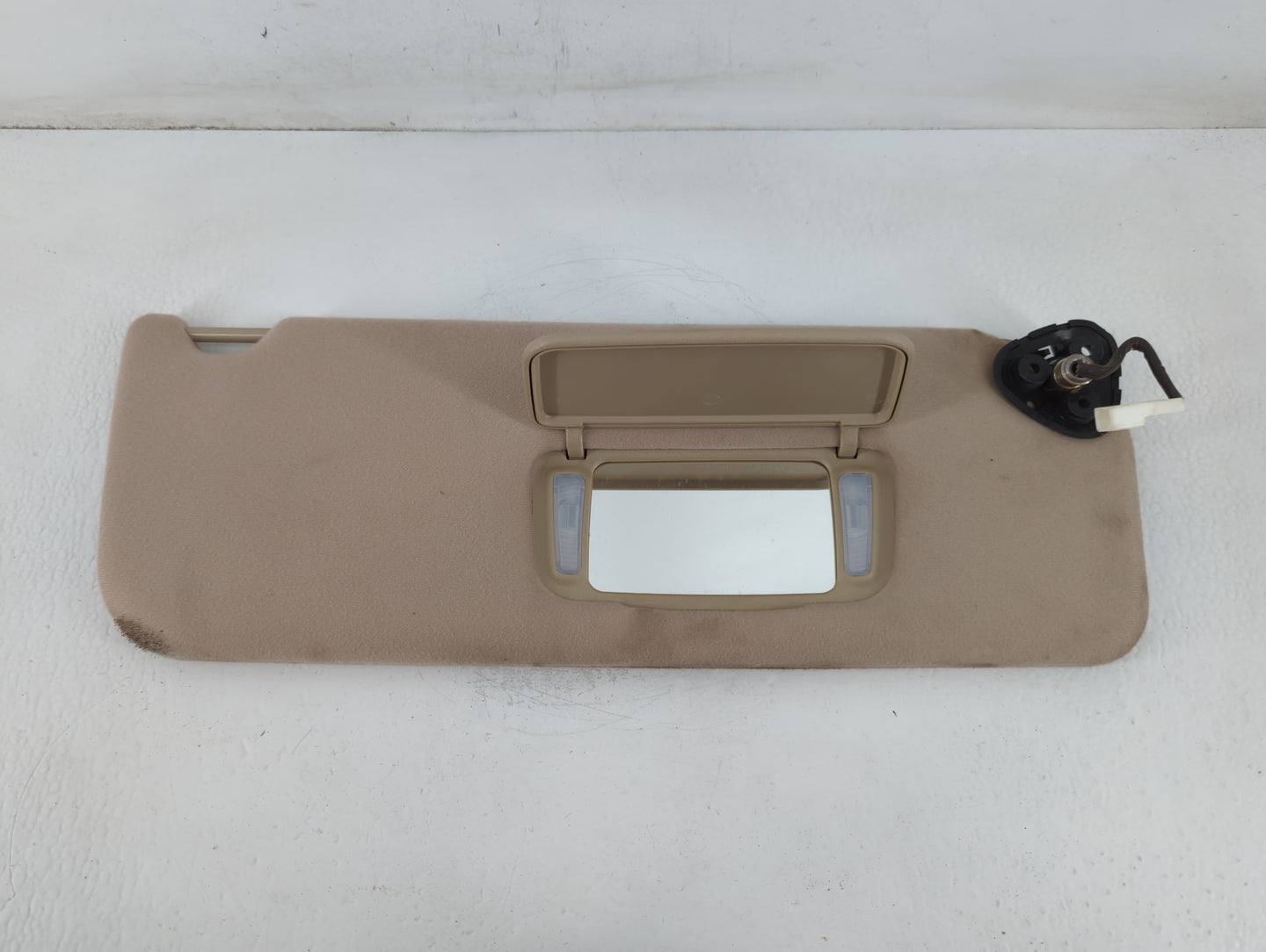 2005-2010 Toyota Sienna Sun Visor Shade Replacement Passenger Right Mirror Fits Fits 2005 2006 2007 2008 2009 2010 OEM Used 
