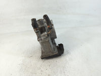 2007-2016 Toyota Sienna Throttle Body P/N:22030-0P050 Fits OEM Used Auto Parts - Oemusedautoparts1.com