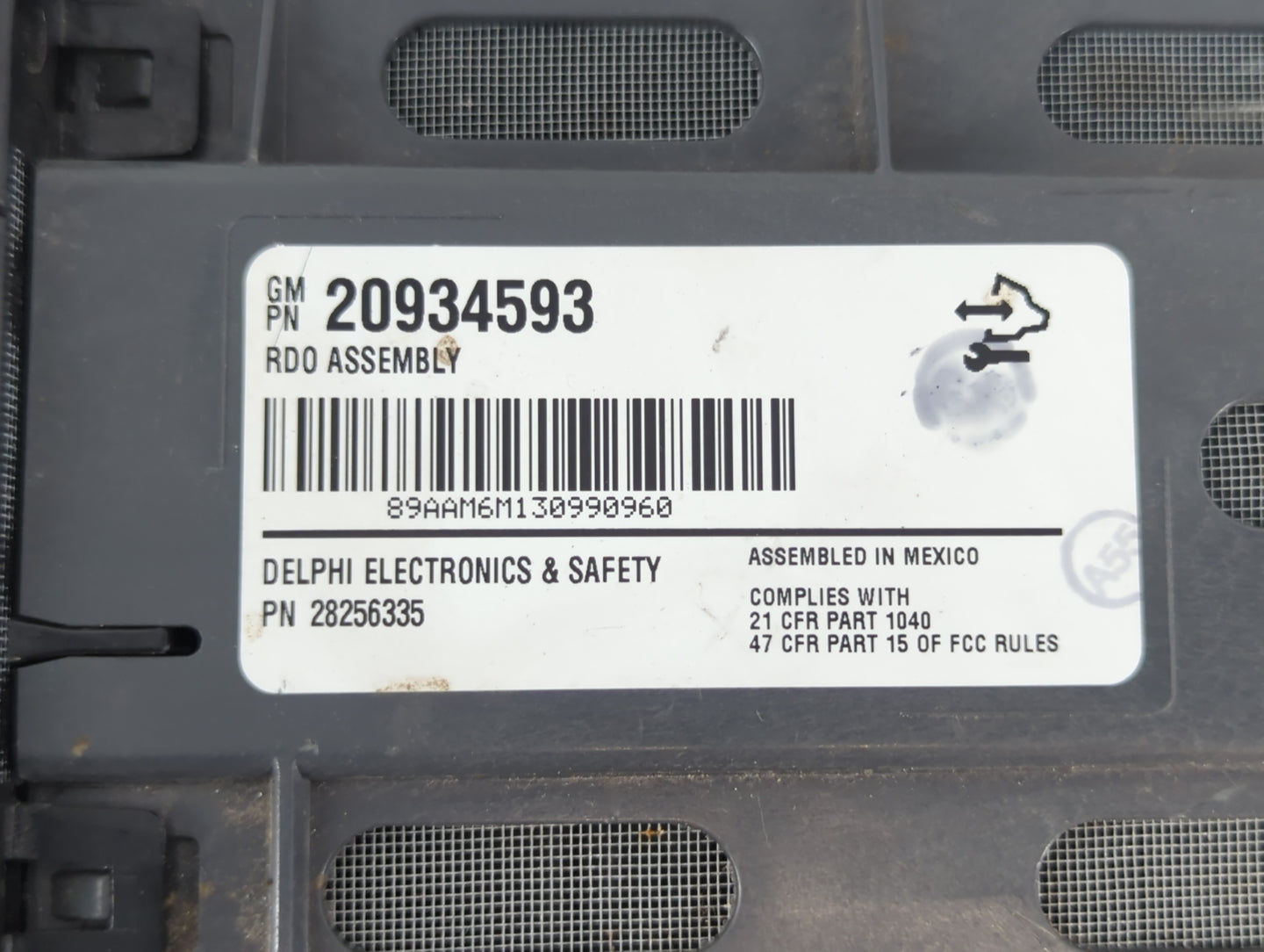 2007-2008 Toyota Solara Radio AM FM Cd Player Receiver Replacement P/N:20934593 Fits Fits 2007 2008 OEM Used Auto Parts - Oe