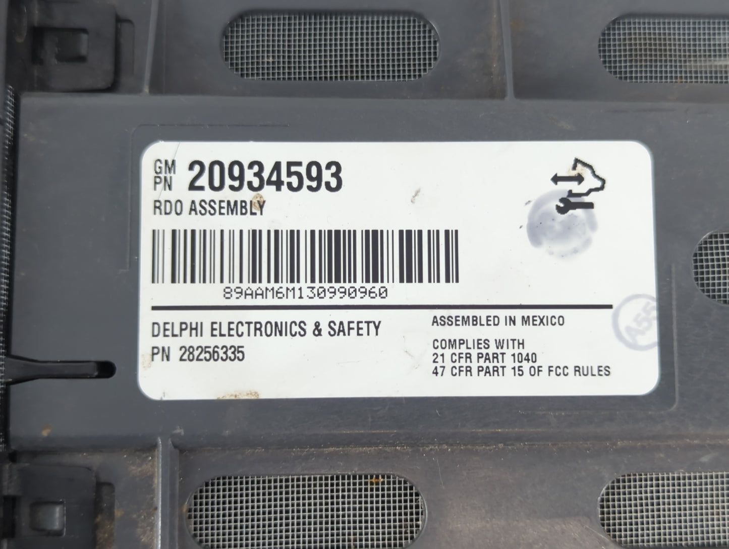 2007-2008 Toyota Solara Radio AM FM Cd Player Receiver Replacement P/N:20934593 Fits Fits 2007 2008 OEM Used Auto Parts - Oe