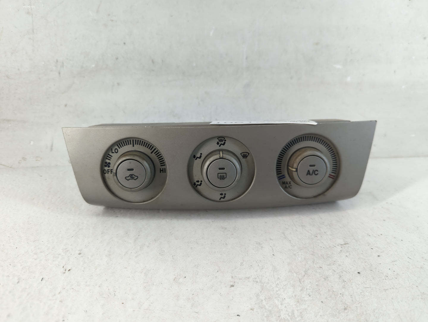 2007-2008 Toyota Solara Climate Control Module Temperature AC/Heater Replacement Fits Fits 2007 2008 OEM Used Auto Parts - O