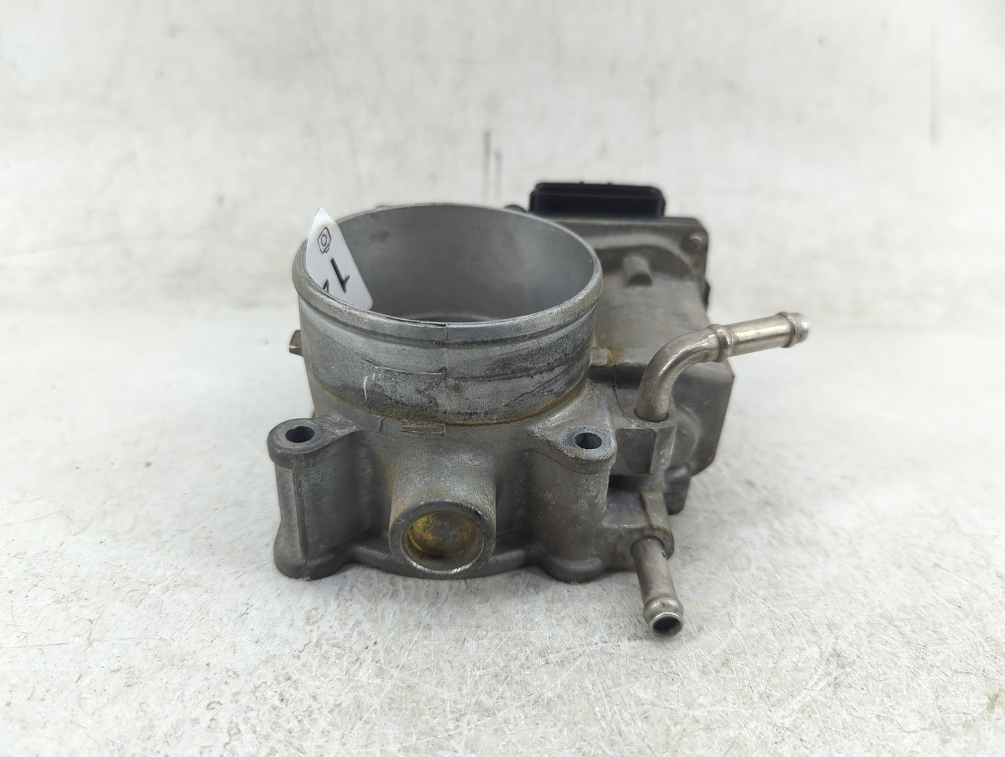 2004-2008 Toyota Solara Throttle Body P/N:22030-0A020 Fits Fits 2003 2004 2005 2006 2007 2008 2009 2010 OEM Used Auto Parts 