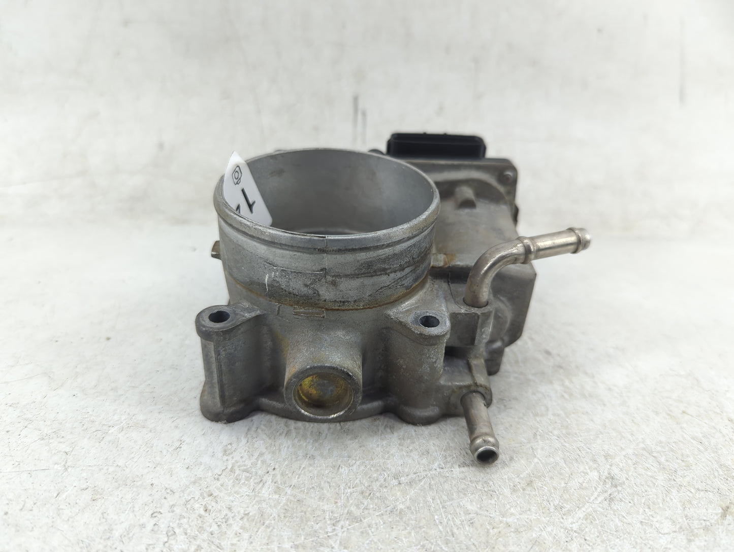 2004-2008 Toyota Solara Throttle Body P/N:22030-0A020 Fits Fits 2003 2004 2005 2006 2007 2008 2009 2010 OEM Used Auto Parts 