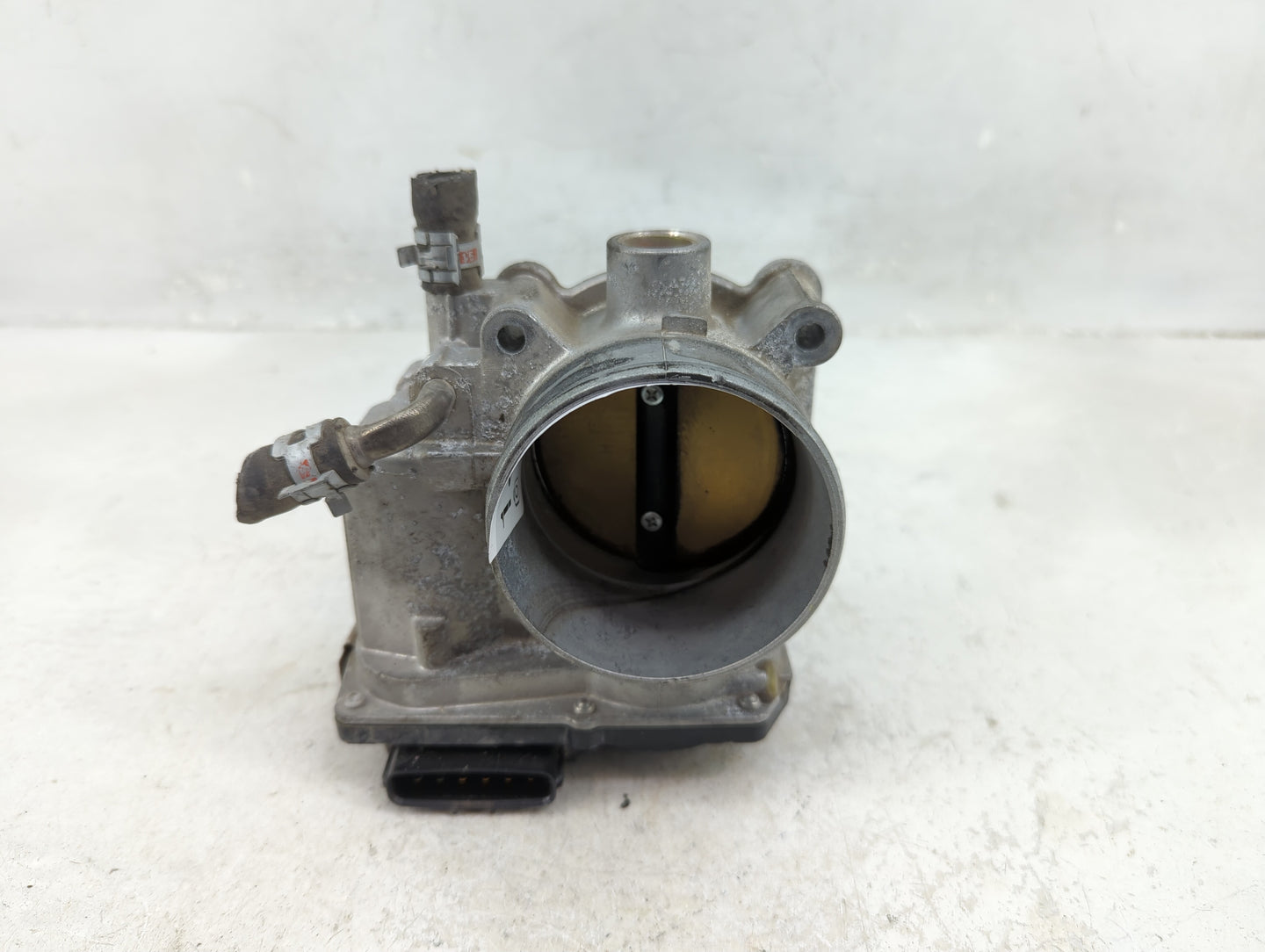 2004-2008 Toyota Solara Throttle Body P/N:22030-0A020 Fits Fits 2003 2004 2005 2006 2007 2008 2009 2010 OEM Used Auto Parts 
