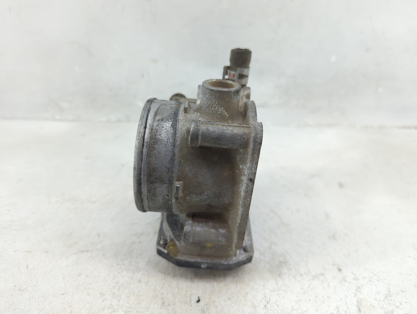 2004-2008 Toyota Solara Throttle Body P/N:22030-0A020 Fits Fits 2003 2004 2005 2006 2007 2008 2009 2010 OEM Used Auto Parts 