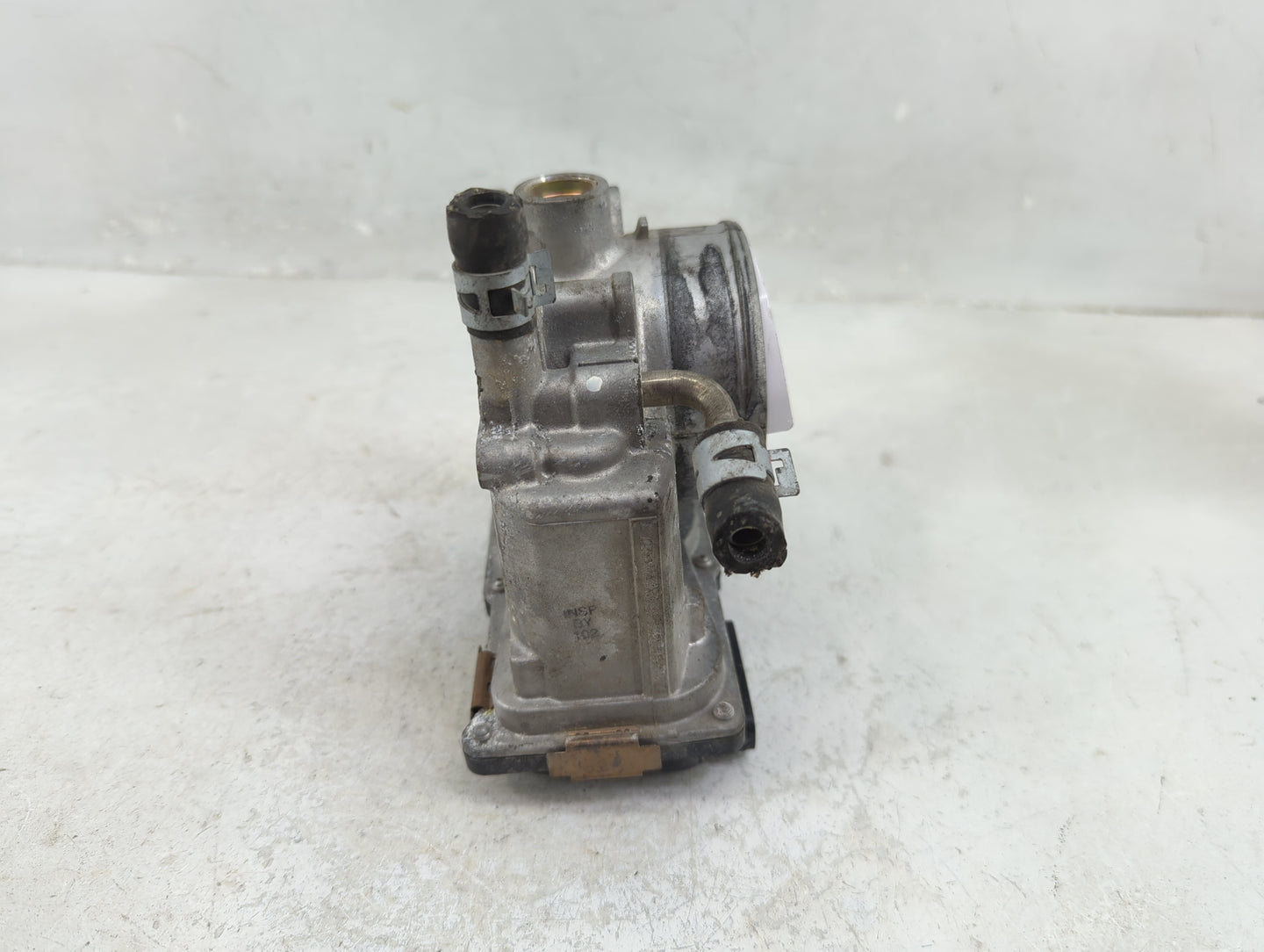 2004-2008 Toyota Solara Throttle Body P/N:22030-0A020 Fits Fits 2003 2004 2005 2006 2007 2008 2009 2010 OEM Used Auto Parts 