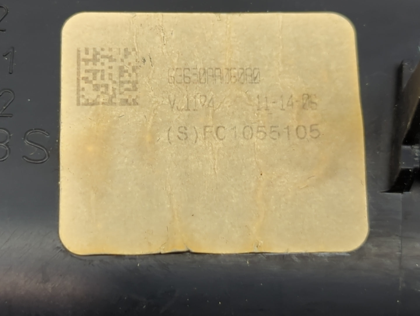 2007 Toyota Solara Overhead Roof Console - Oemusedautoparts1.com