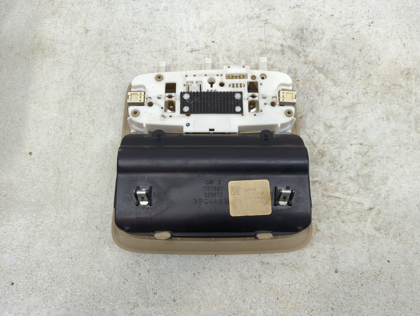 2007 Toyota Solara Overhead Roof Console - Oemusedautoparts1.com