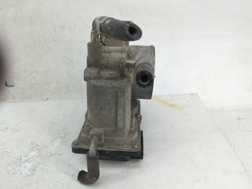 2007-2008 Toyota Solara Throttle Body P/N:22030-0H030 Fits Fits 2006 2007 2008 2009 2010 2011 2012 2013 2014 2015 OEM Used Auto Parts
