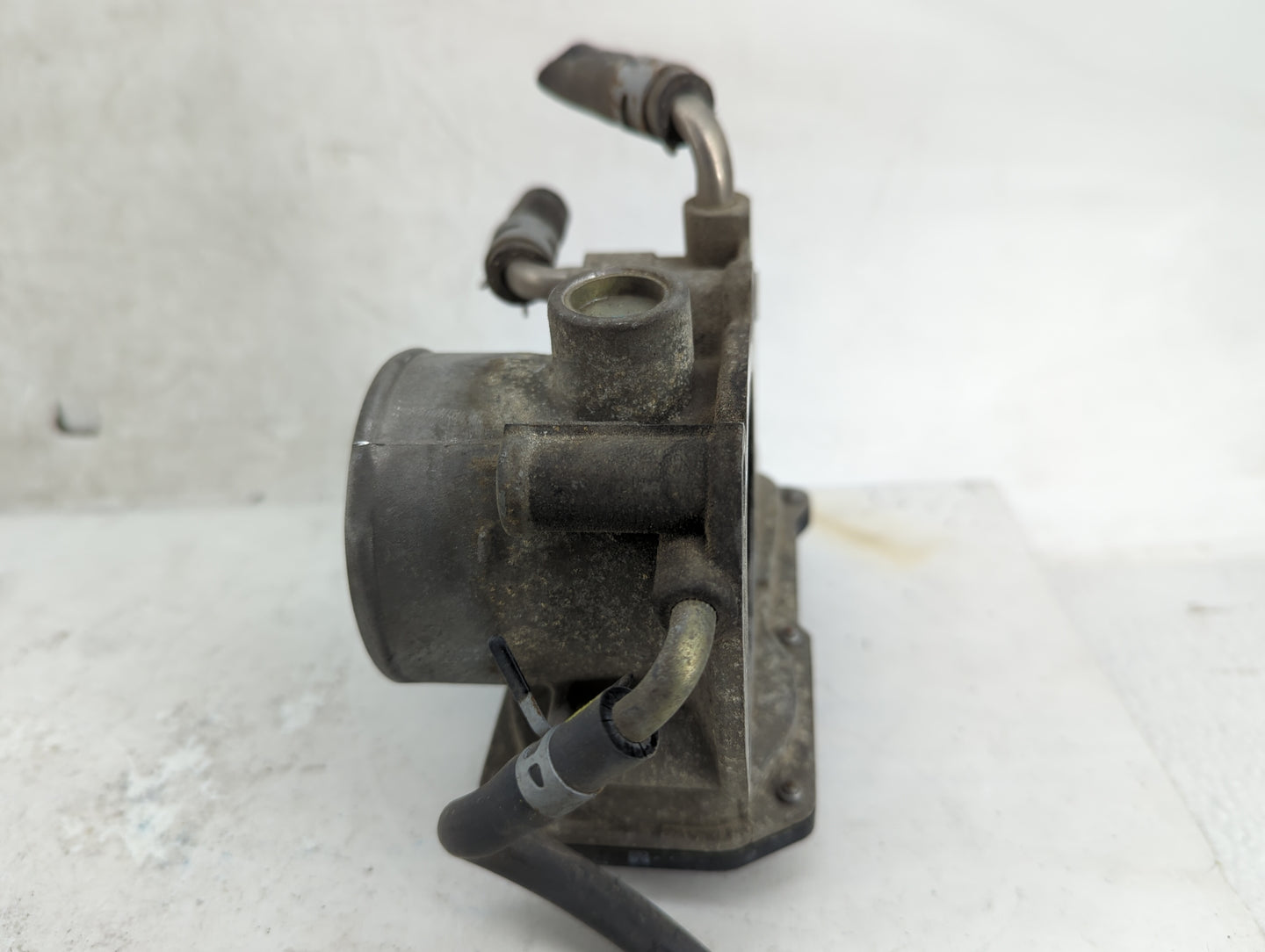 2007-2008 Toyota Solara Throttle Body P/N:22030-0H030 Fits Fits 2006 2007 2008 2009 2010 2011 2012 2013 2014 2015 OEM Used A