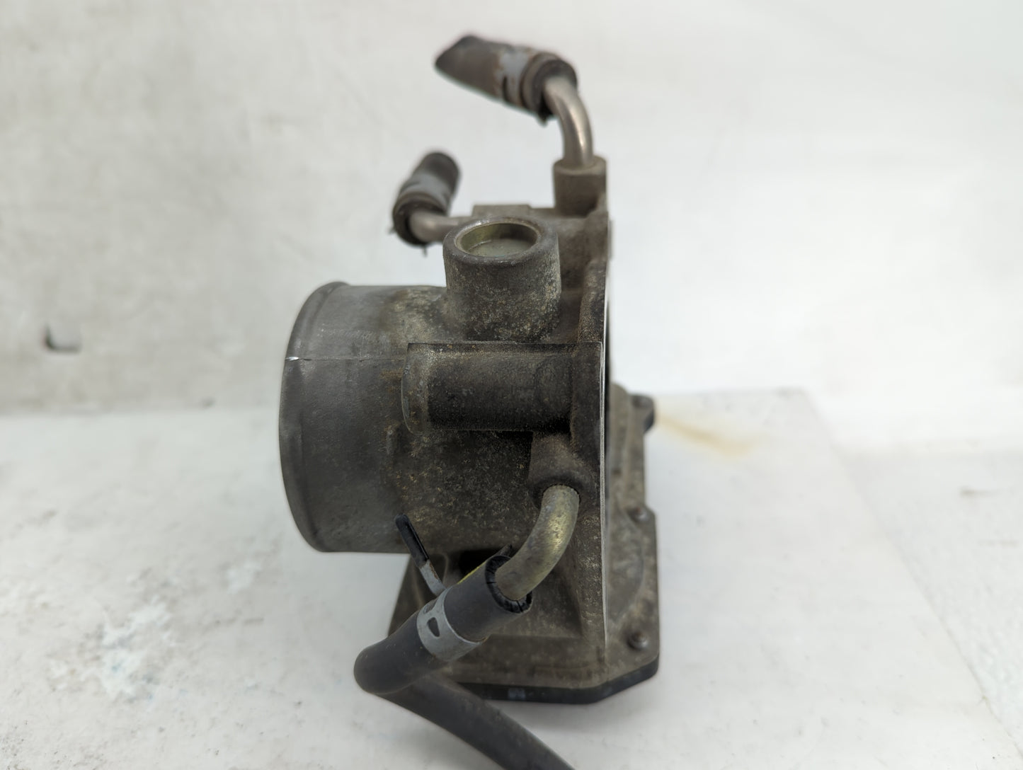 2007-2008 Toyota Solara Throttle Body P/N:22030-0H030 Fits Fits 2006 2007 2008 2009 2010 2011 2012 2013 2014 2015 OEM Used A