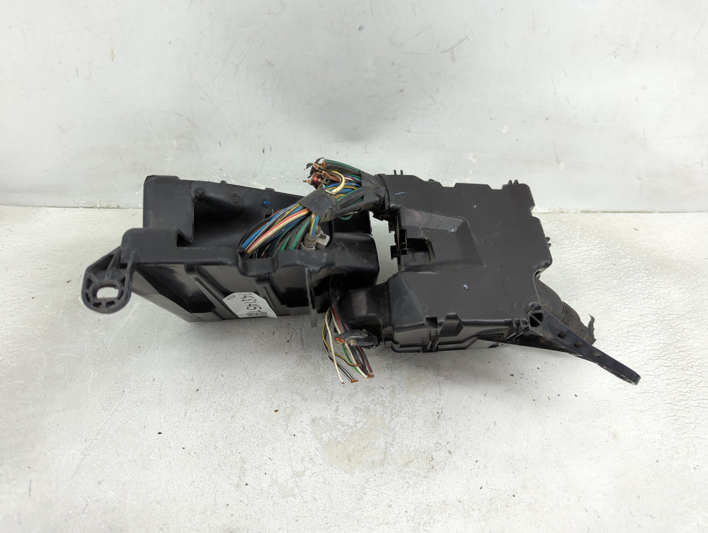 2007-2008 Toyota Solara Fusebox Fuse Box Panel Relay Module Fits Fits 2007 2008 OEM Used Auto Parts - Oemusedautoparts1.com